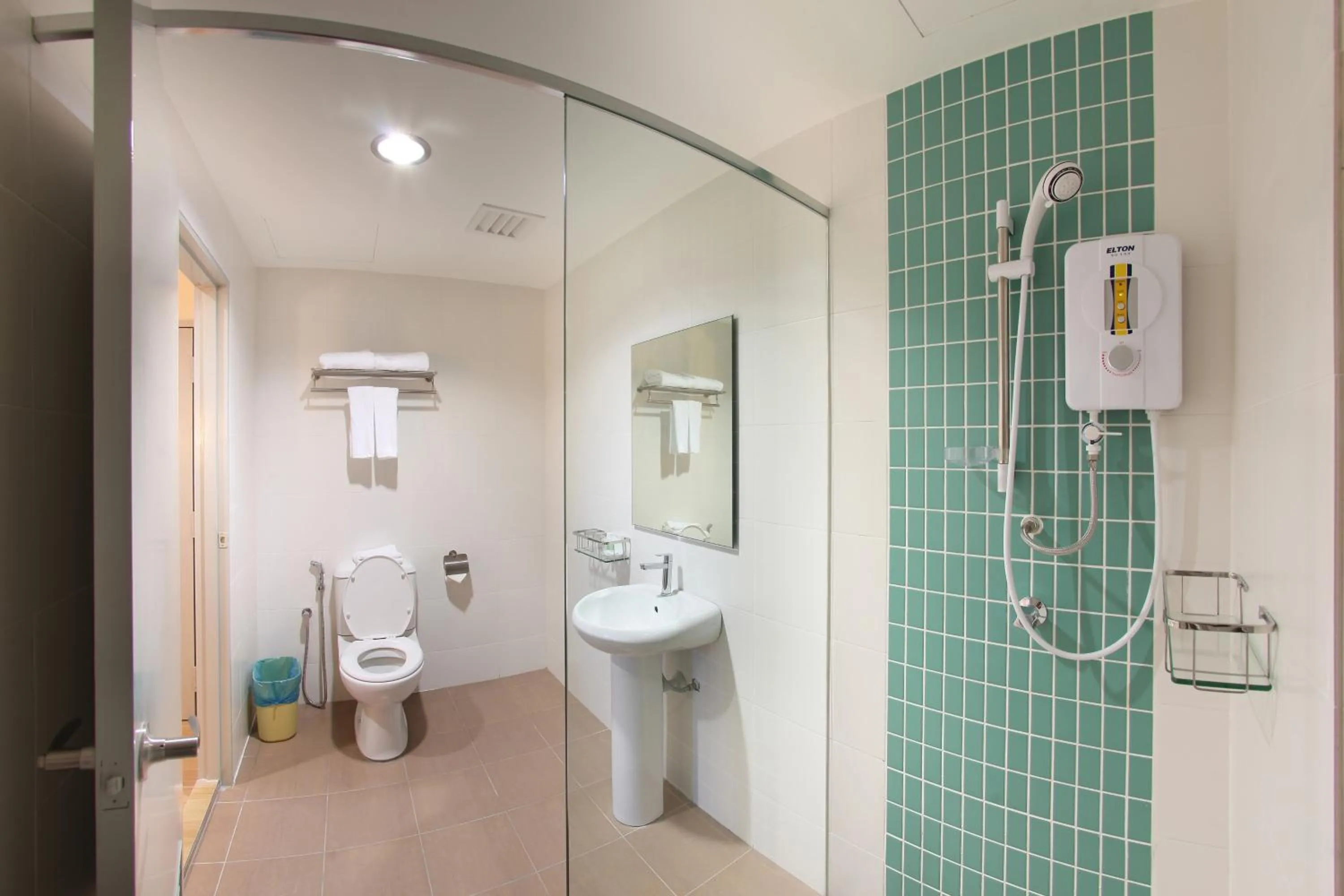 Bathroom in Hotel Mincott