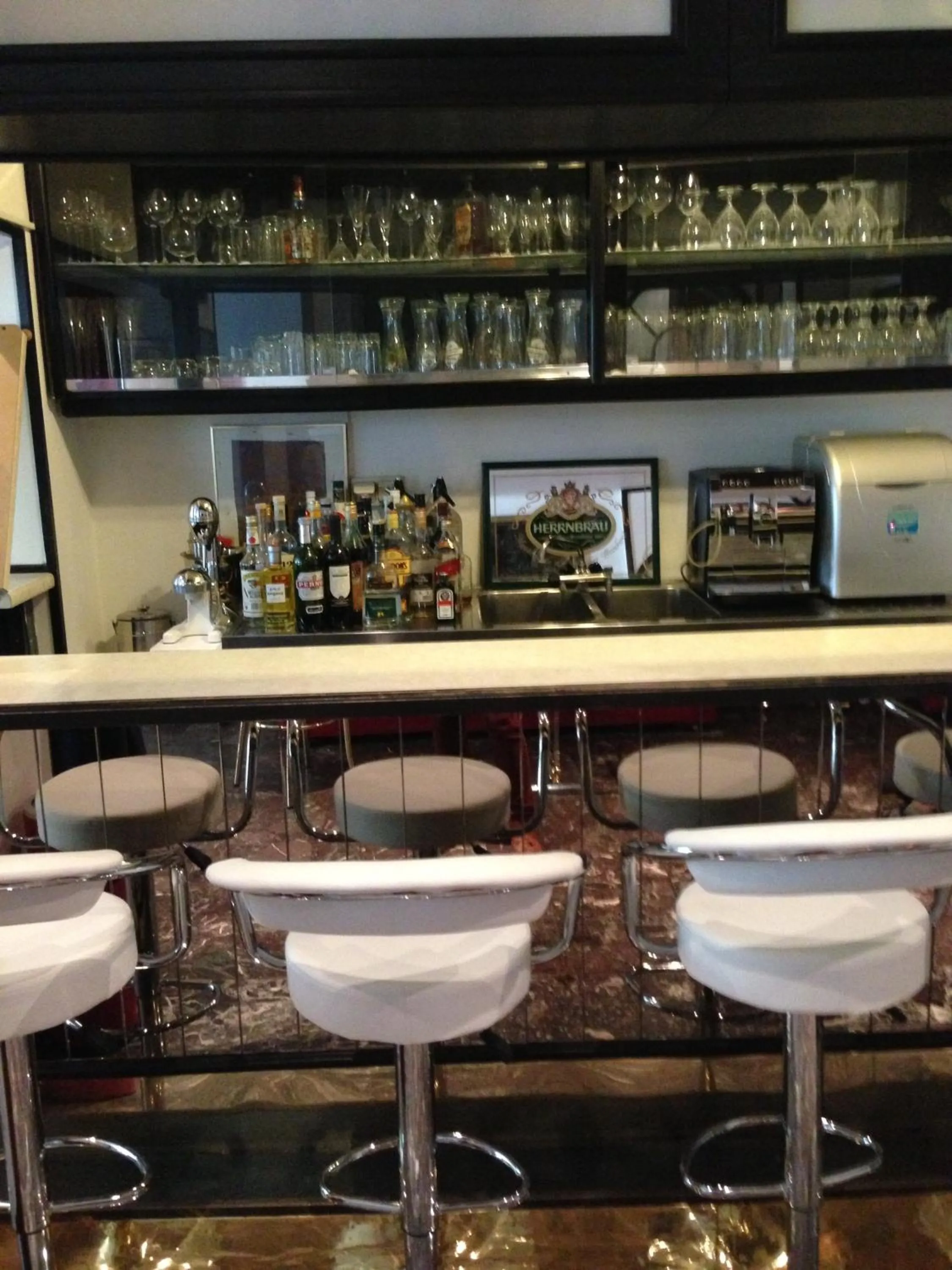 Lounge or bar in Hotel Montree