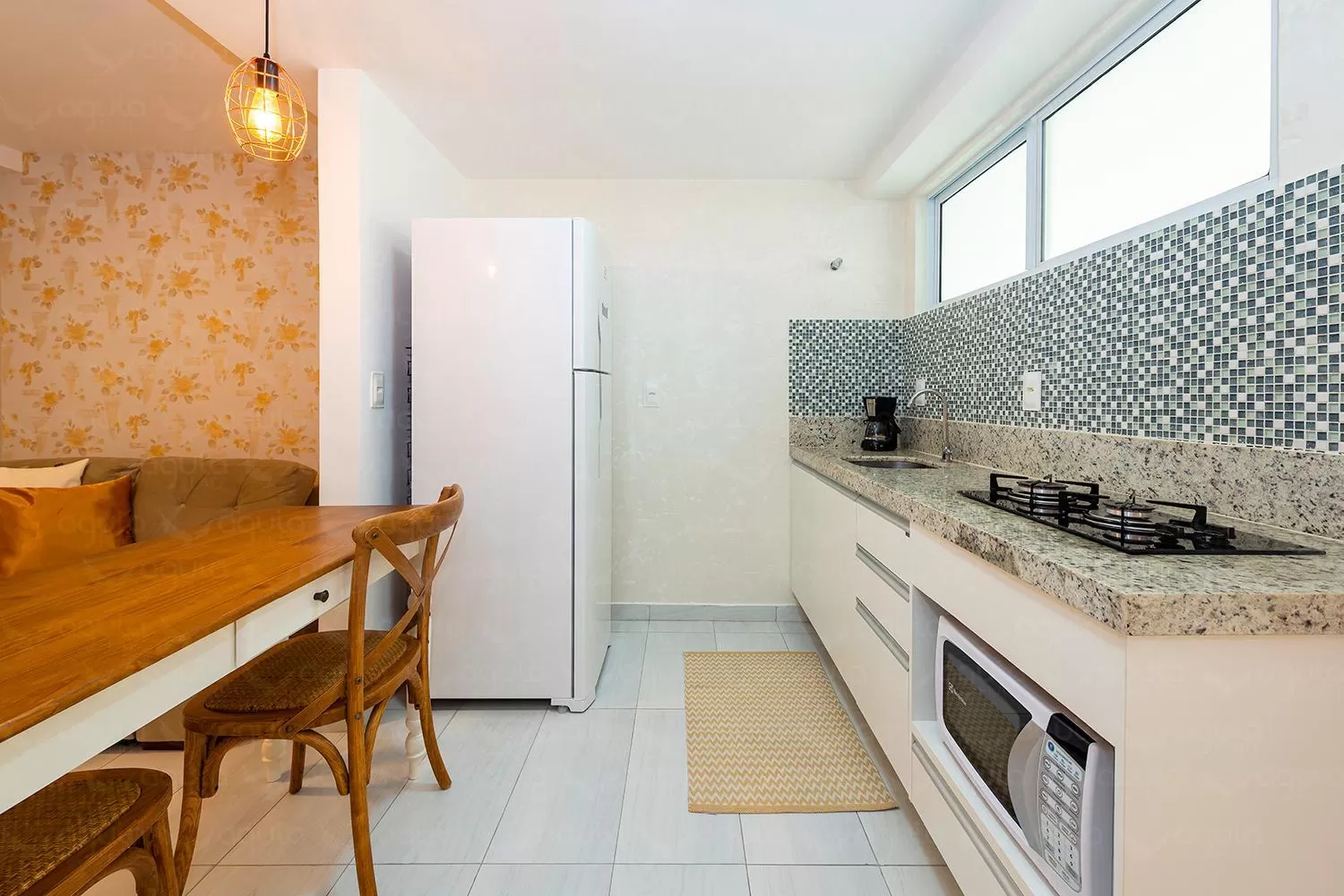 Kitchen/Kitchenette in Águia Flats Pousada