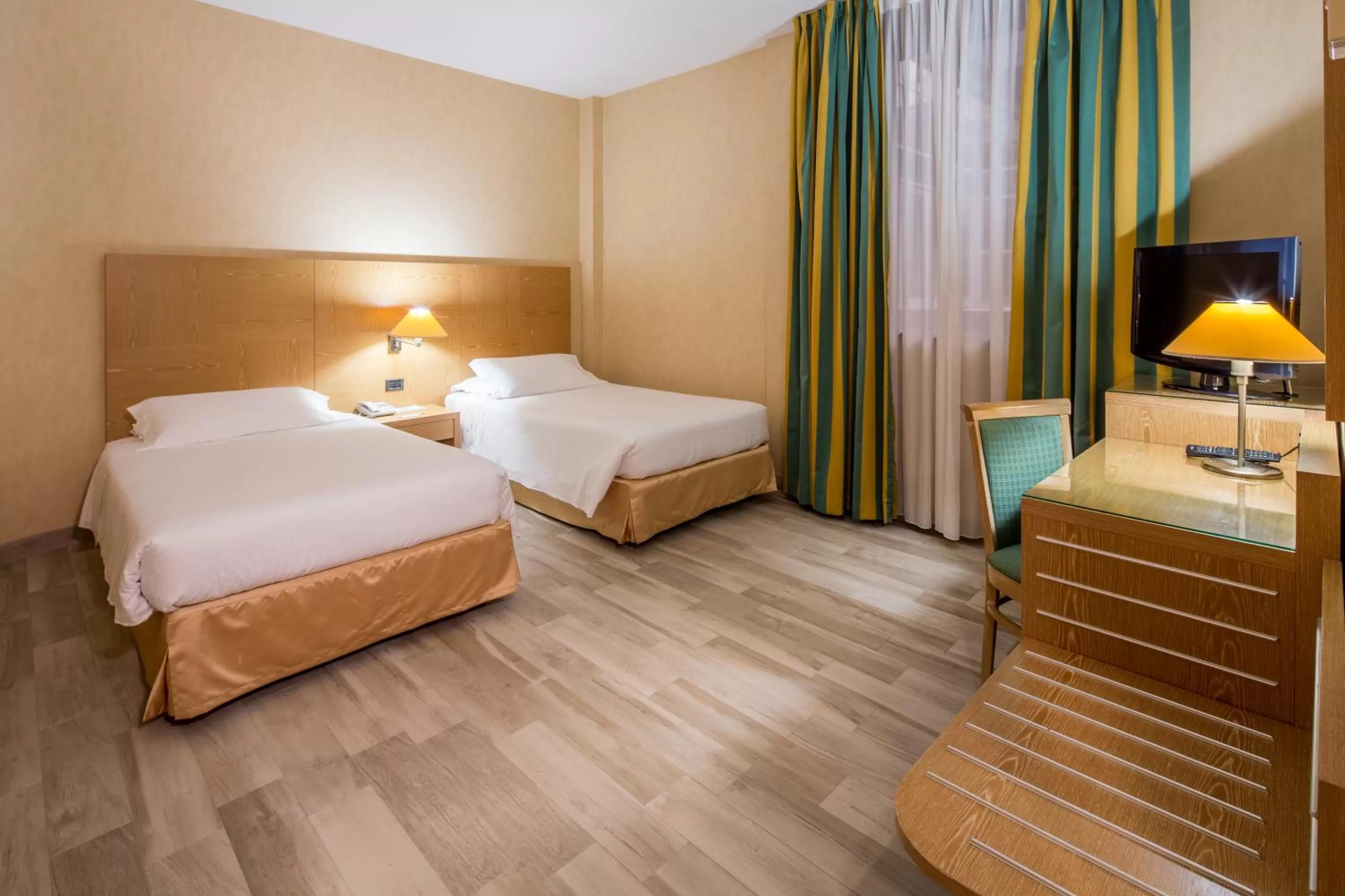 TV and multimedia, Bed in Best Western Cavalieri Della Corona