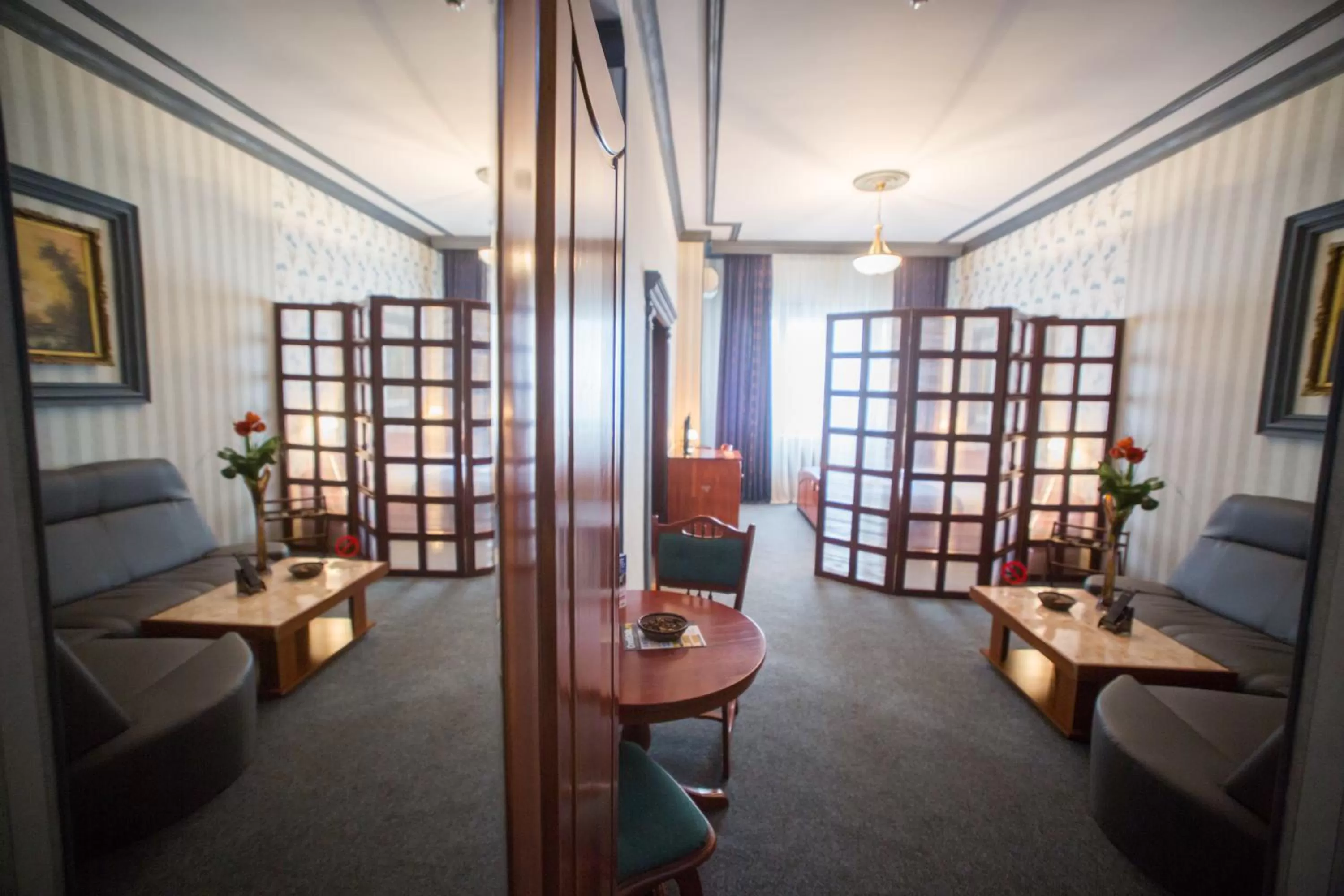 Photo of the whole room in Bucharest Comfort Suites Hotel