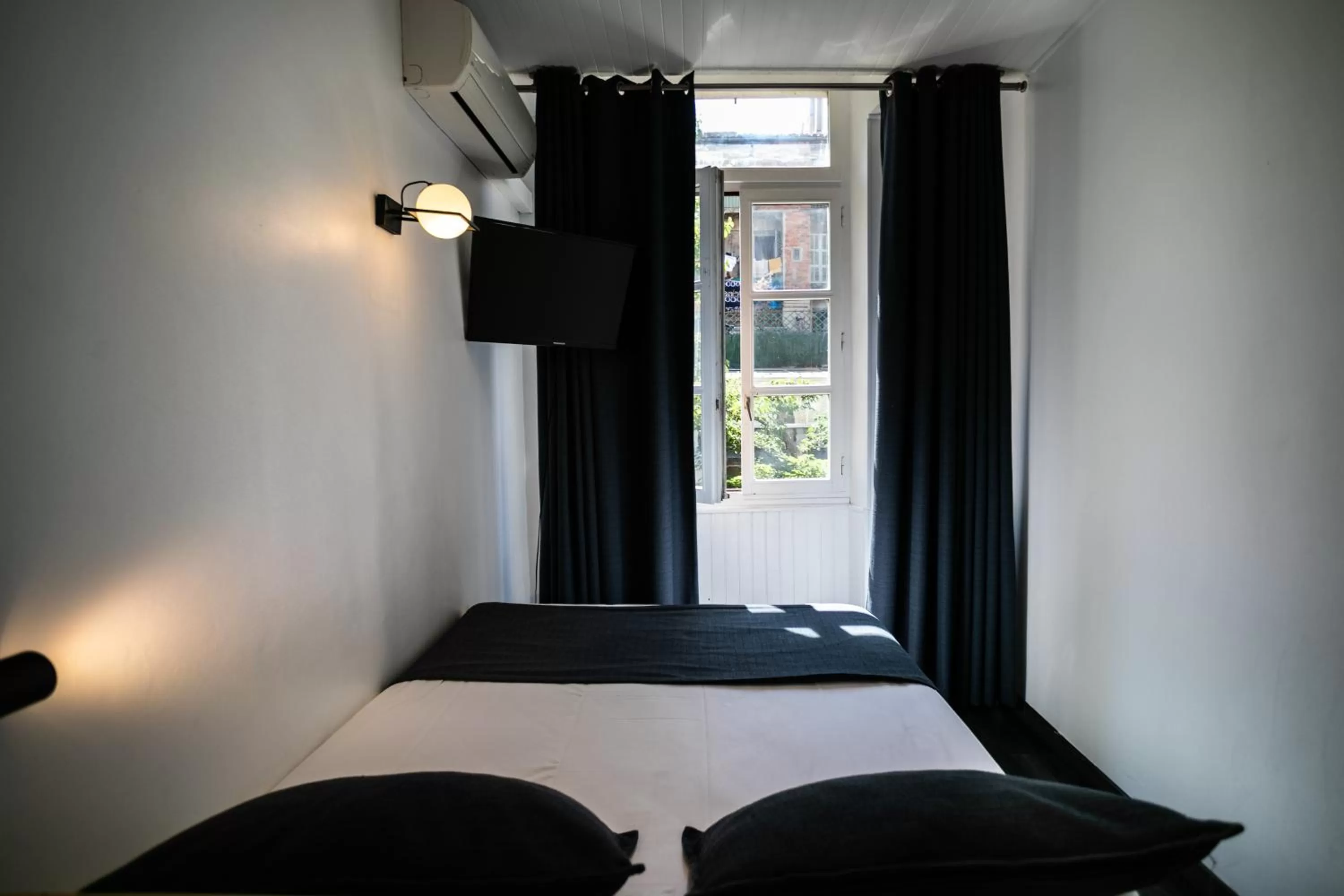 Bed in Boutique Hôtel Azur