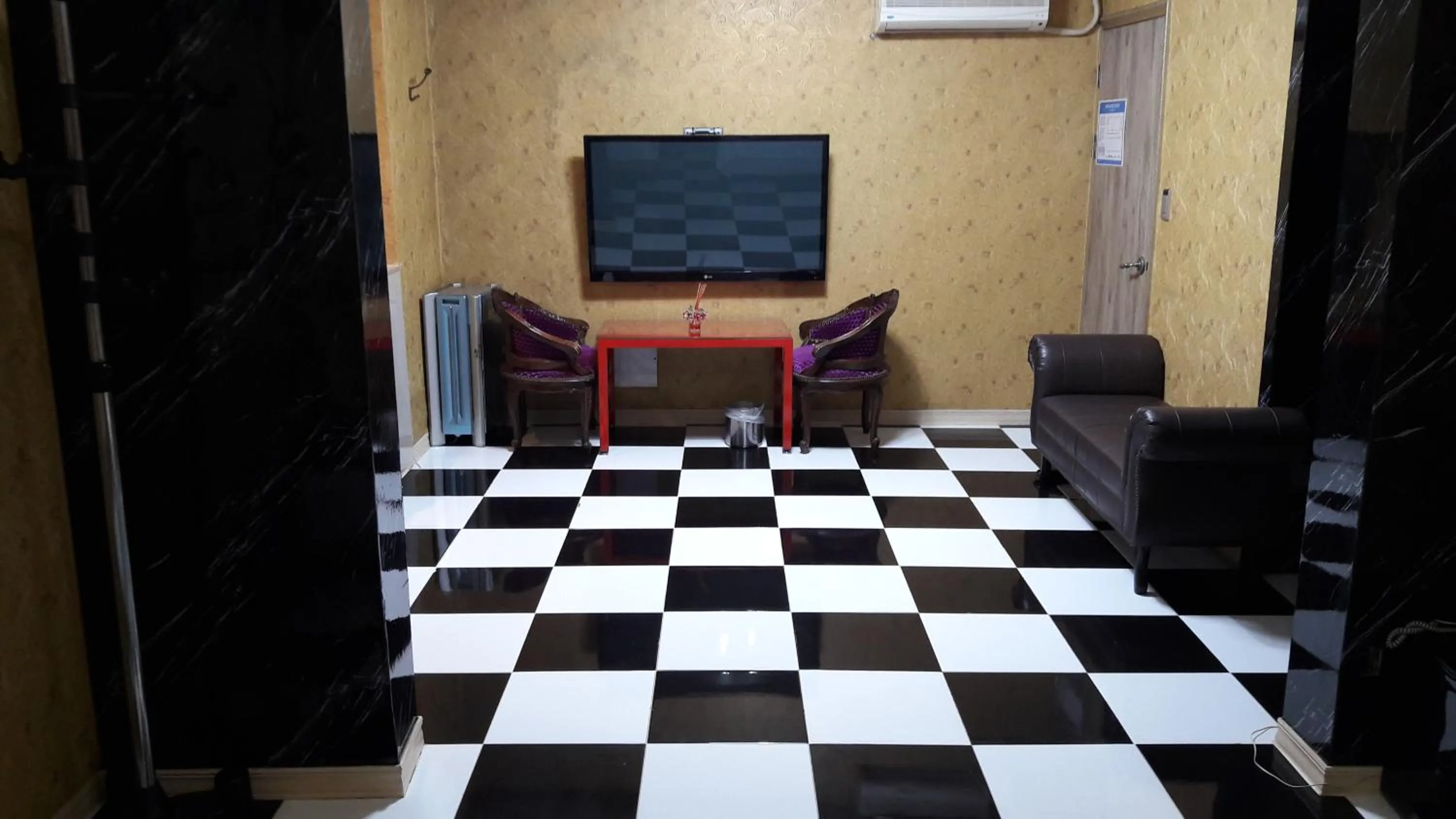 TV and multimedia in Songdo Blue Hotel