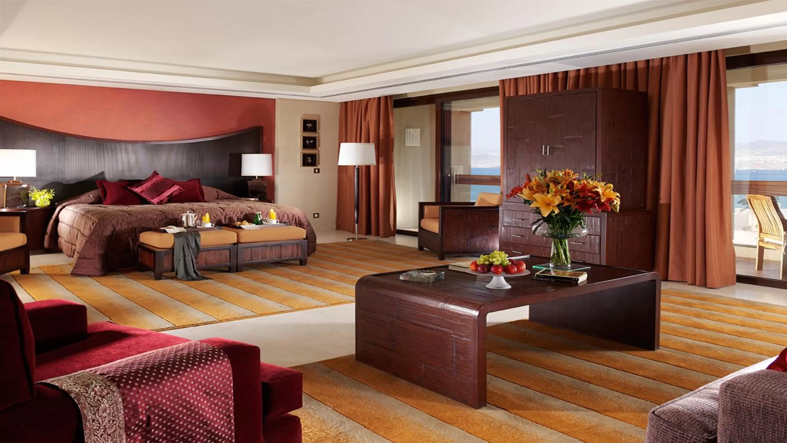 Photo of the whole room, Bed in InterContinental Aqaba by IHG