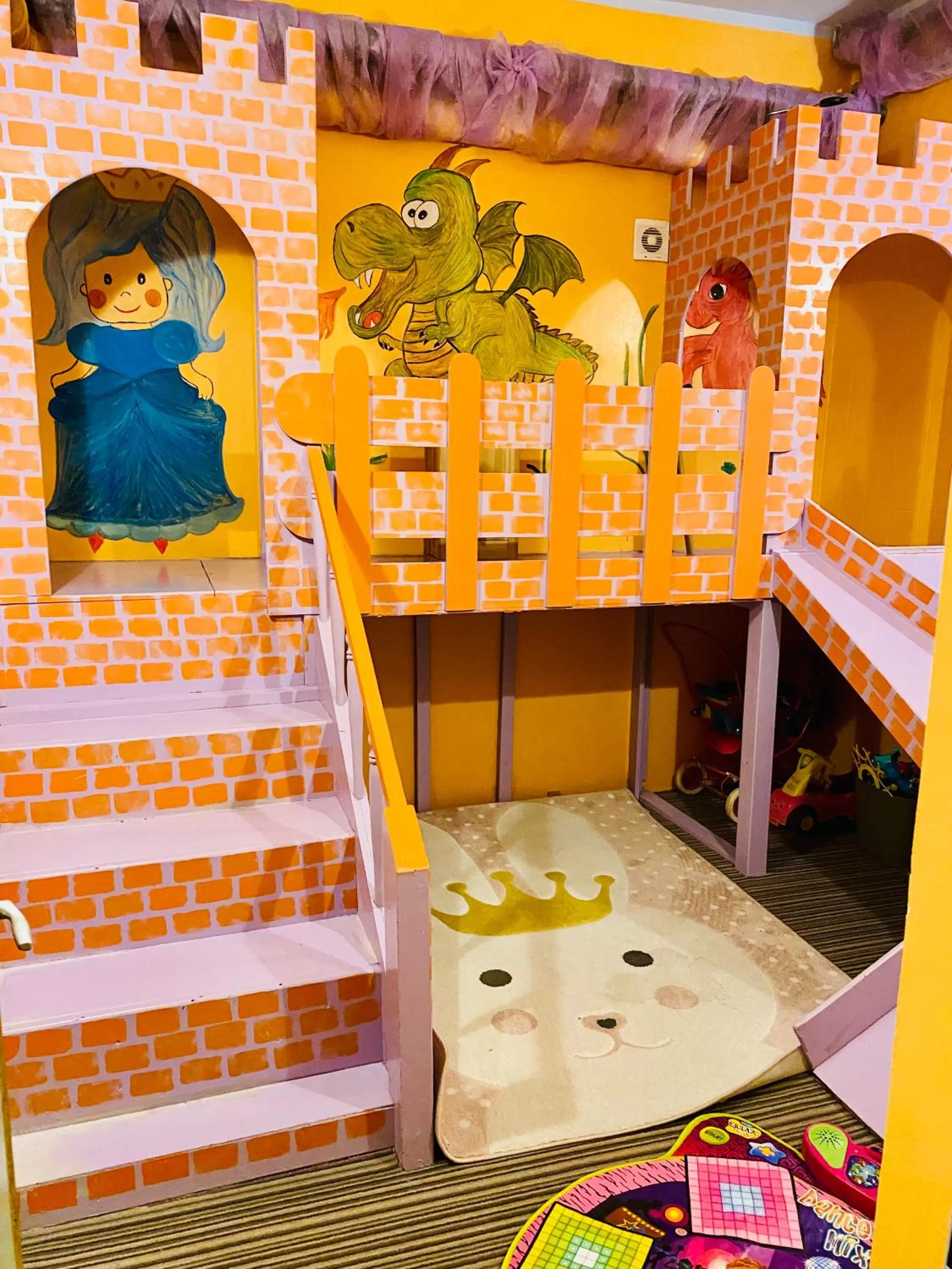 Game Room in Hotel Petski