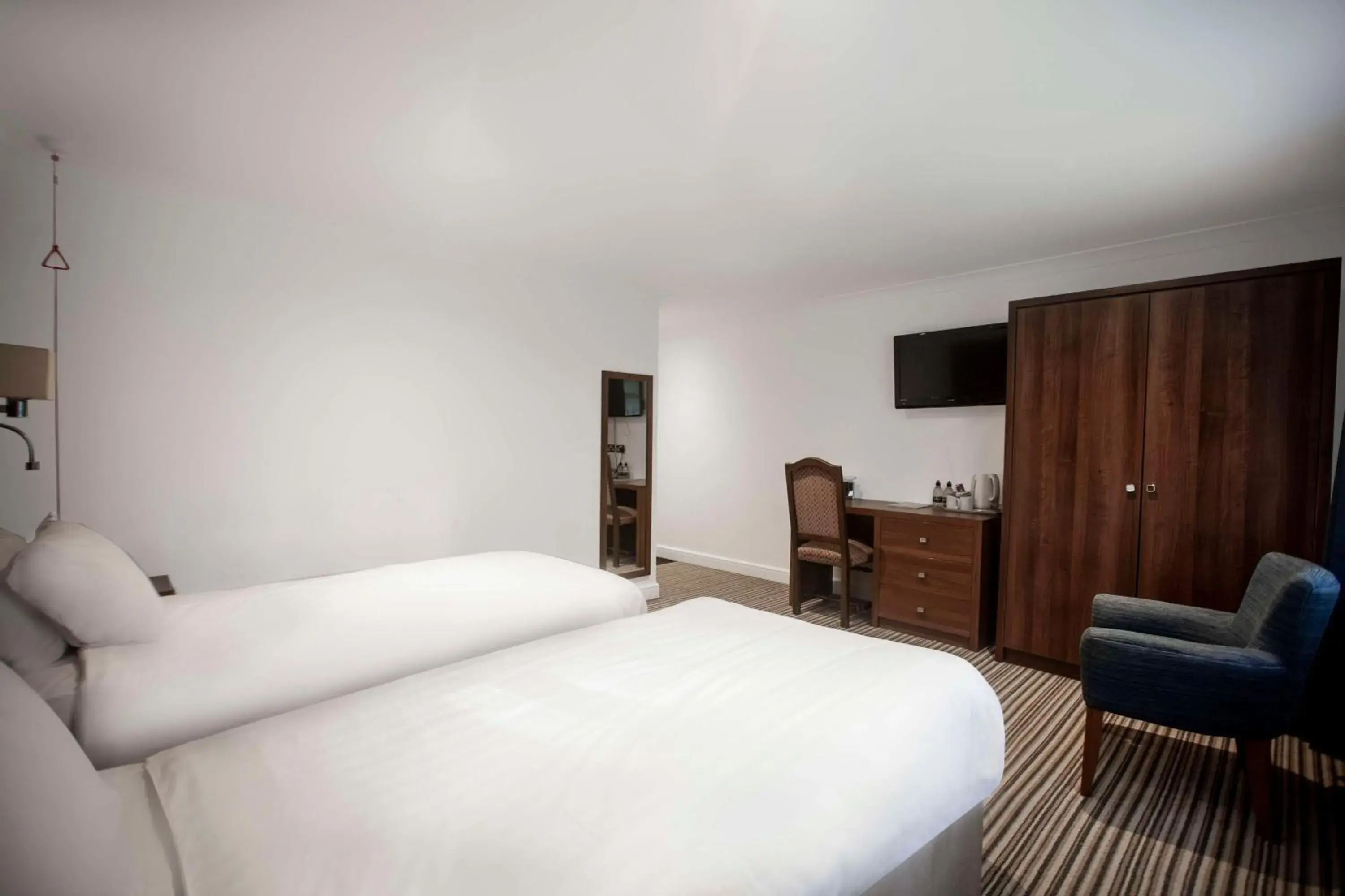 Twin Room - Disability Access/Non-Smoking in Best Western Brome Grange Hotel Twin Room - Disability Access/Non-Smoking in Best Western Brome Grange Hotel