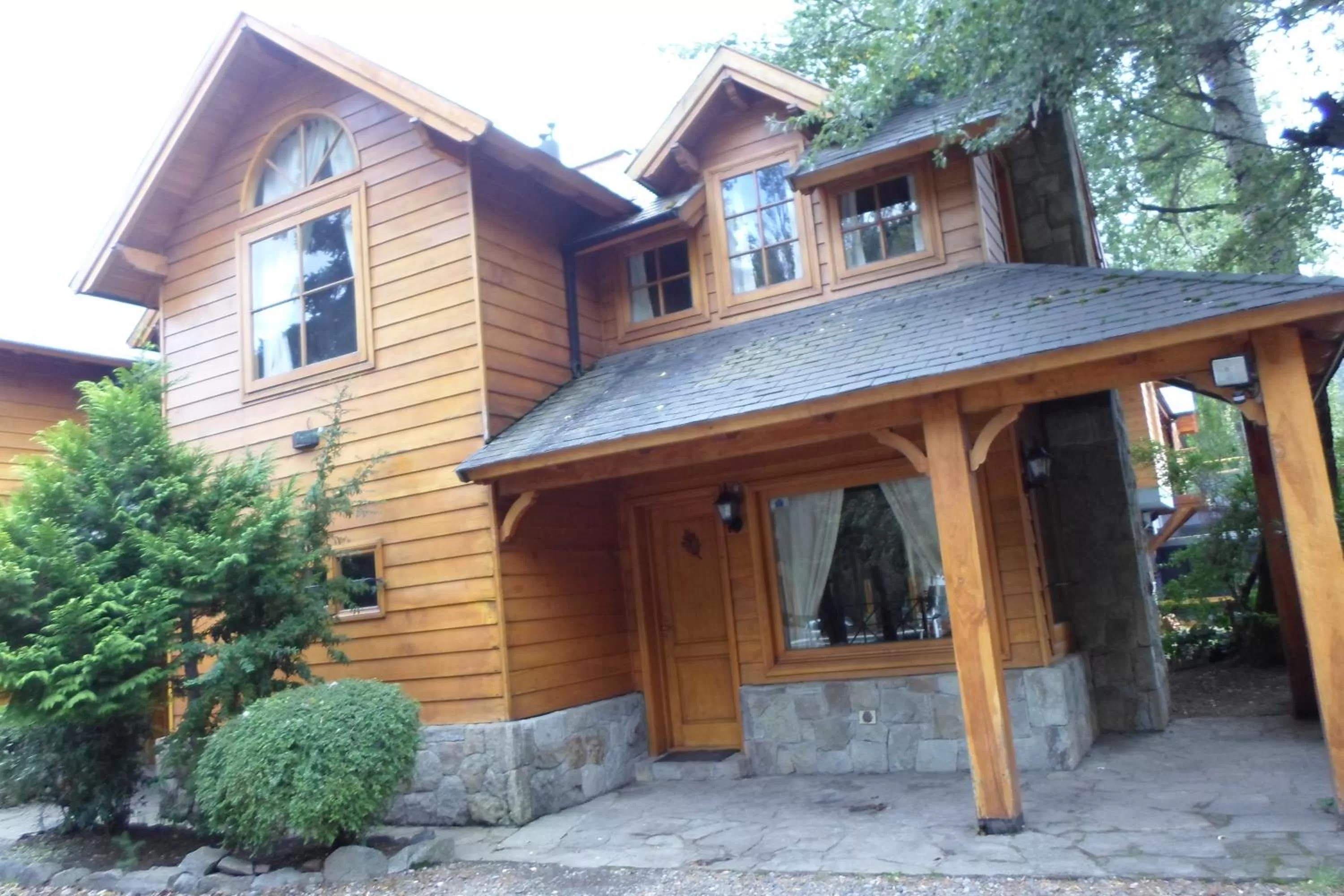 Facade/entrance in Apart Hotel Robles del Sur