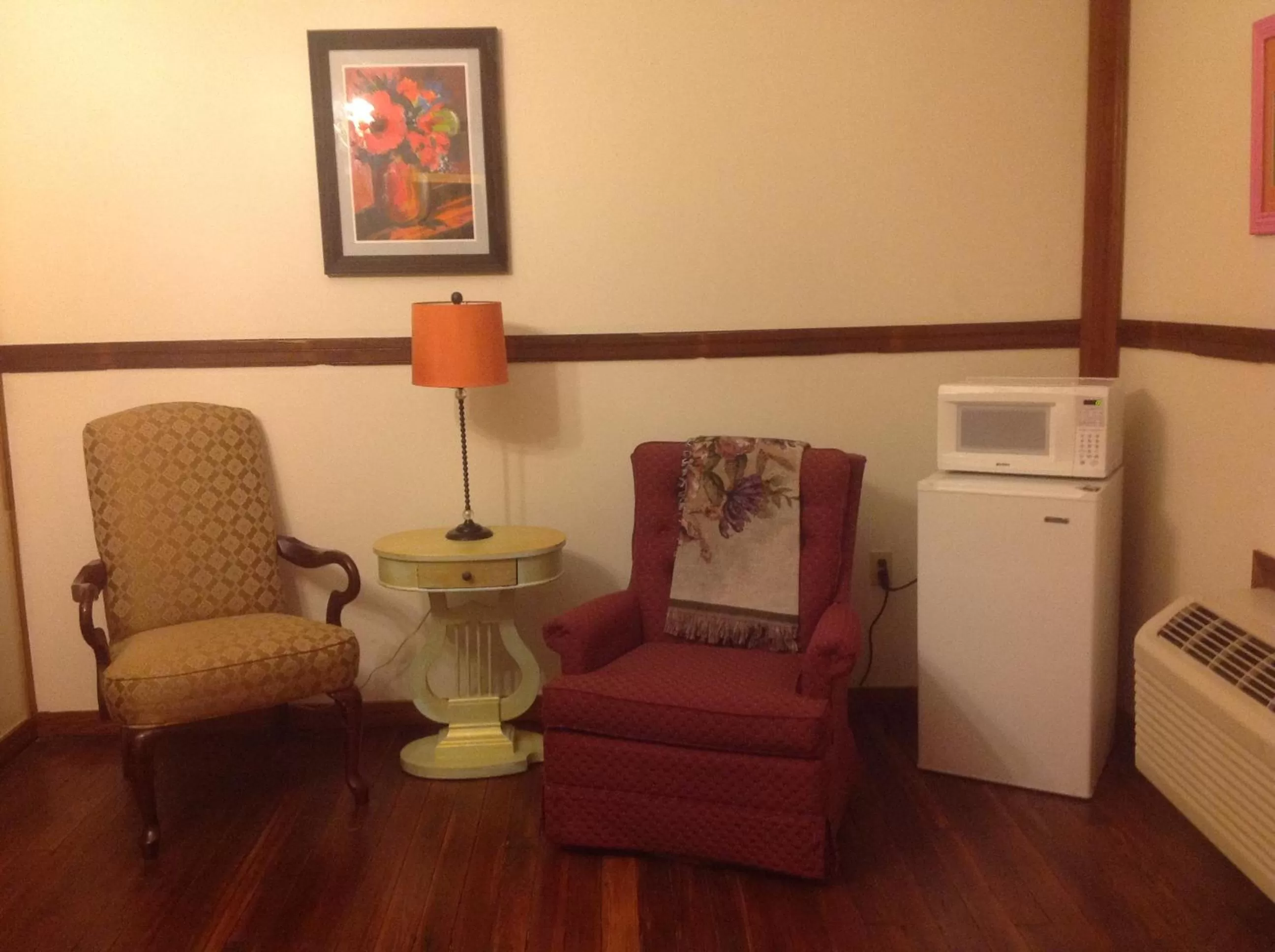 The Main Street Hotel