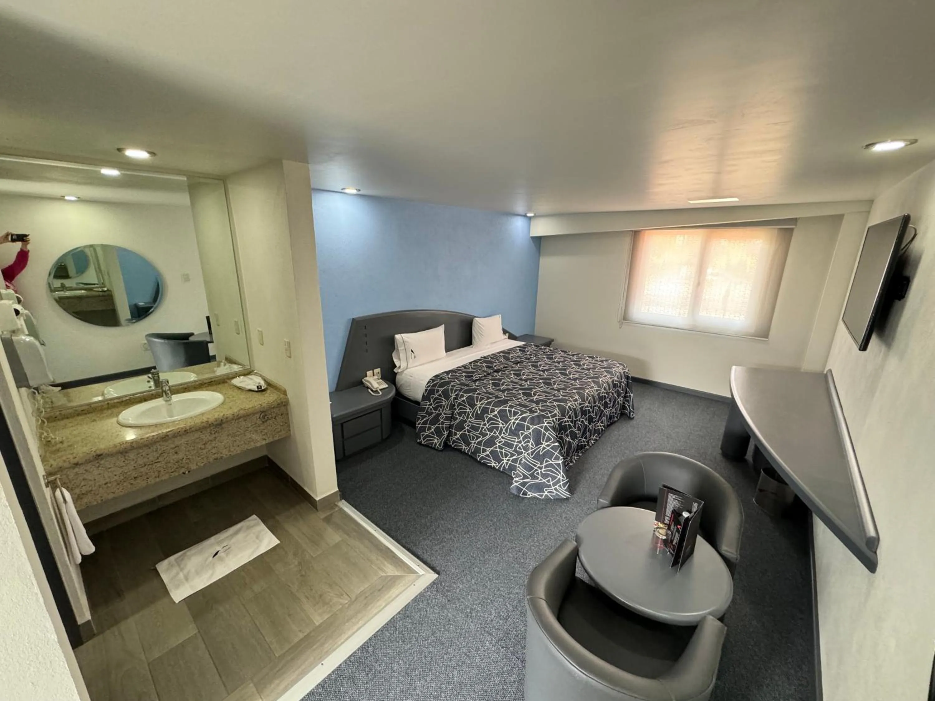 Photo of the whole room, Bed in Hotel Concorde Toluca