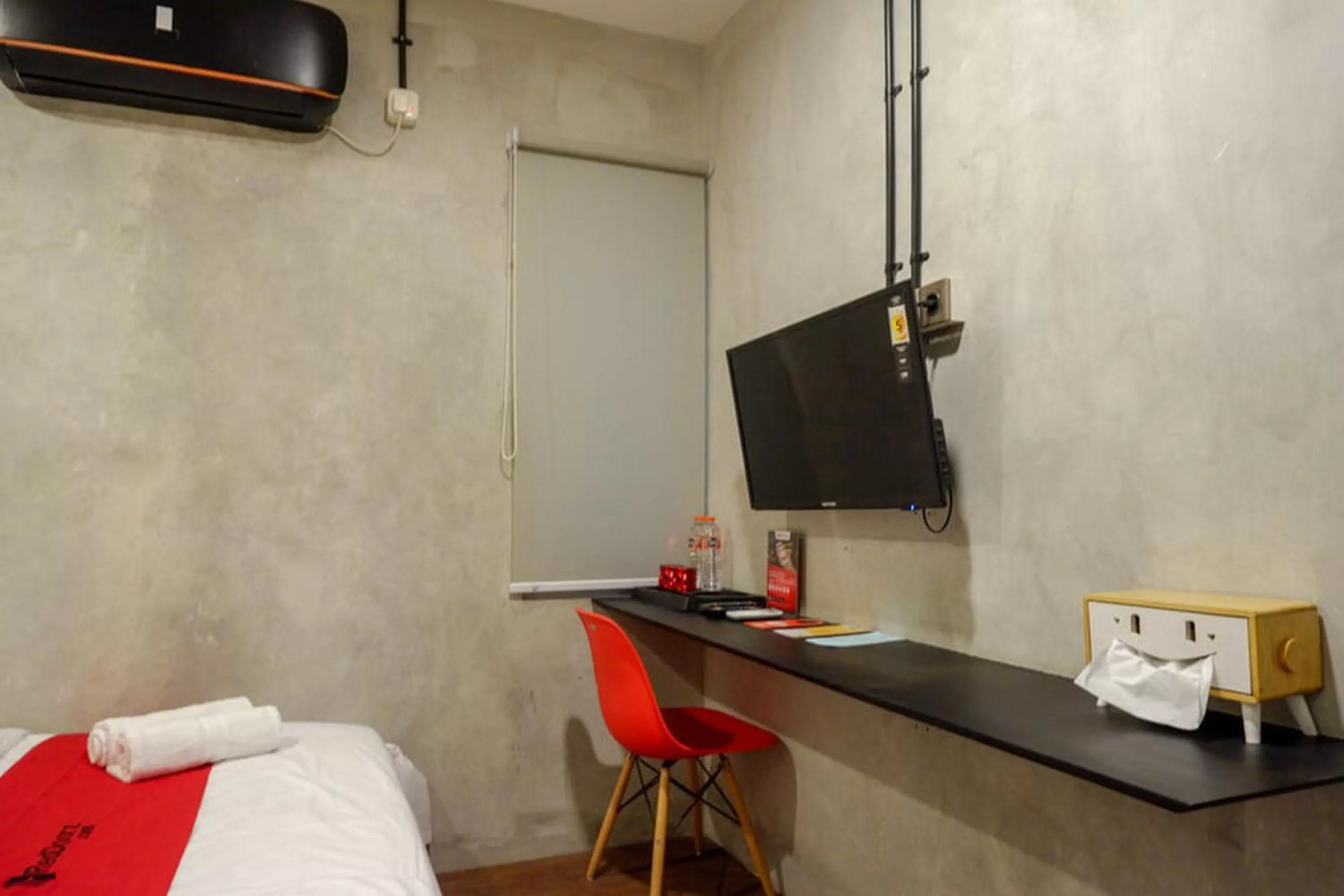 RedDoorz Plus near Kawasan Sam Poo Kong Semarang