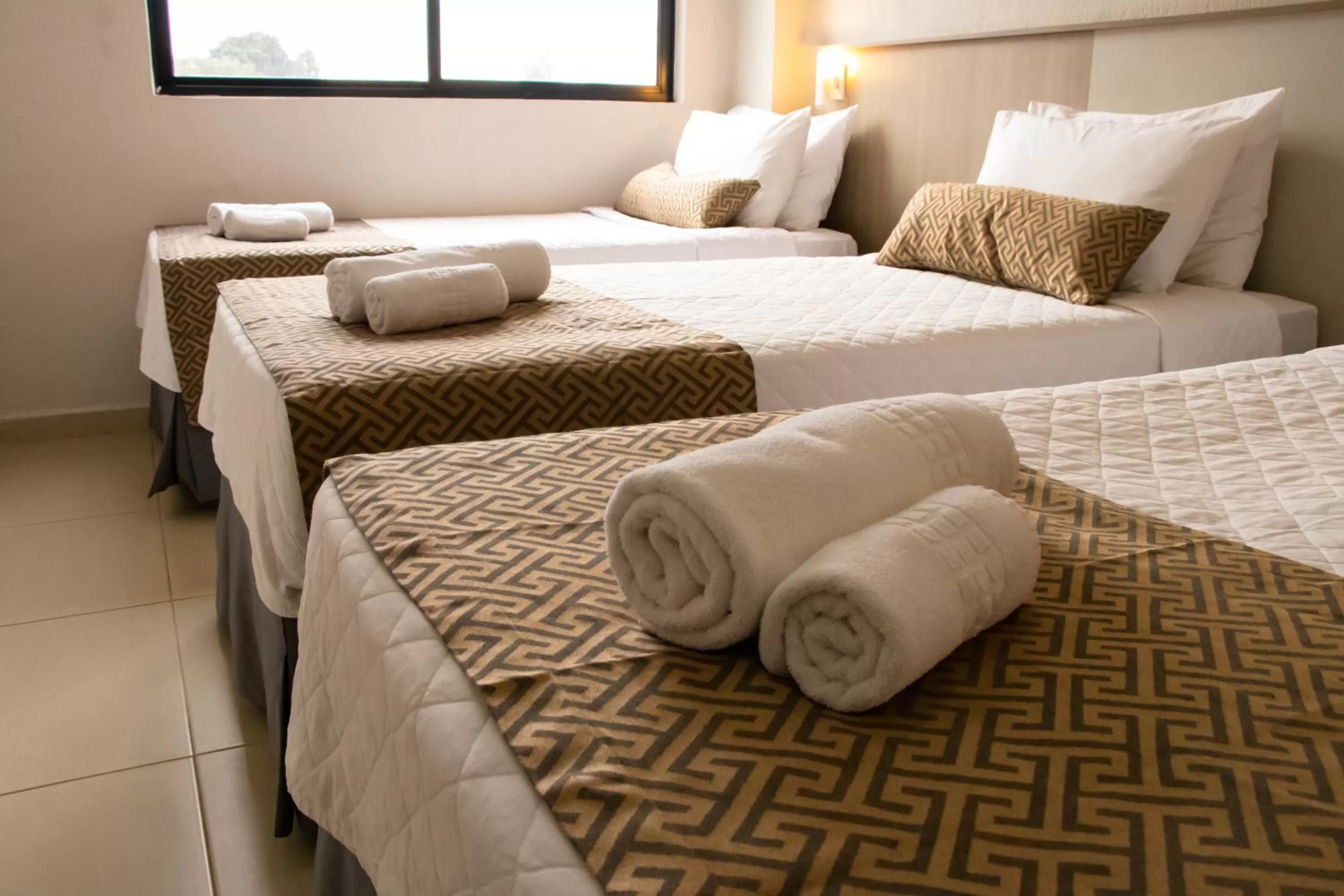Bed in Iguassu Express Hotel