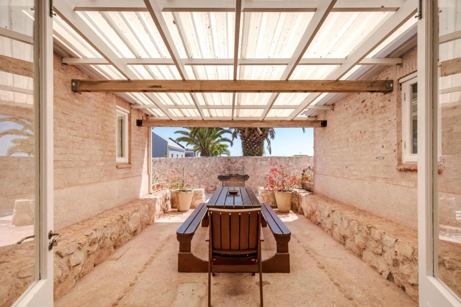 Property building in Blue Bay Lodge