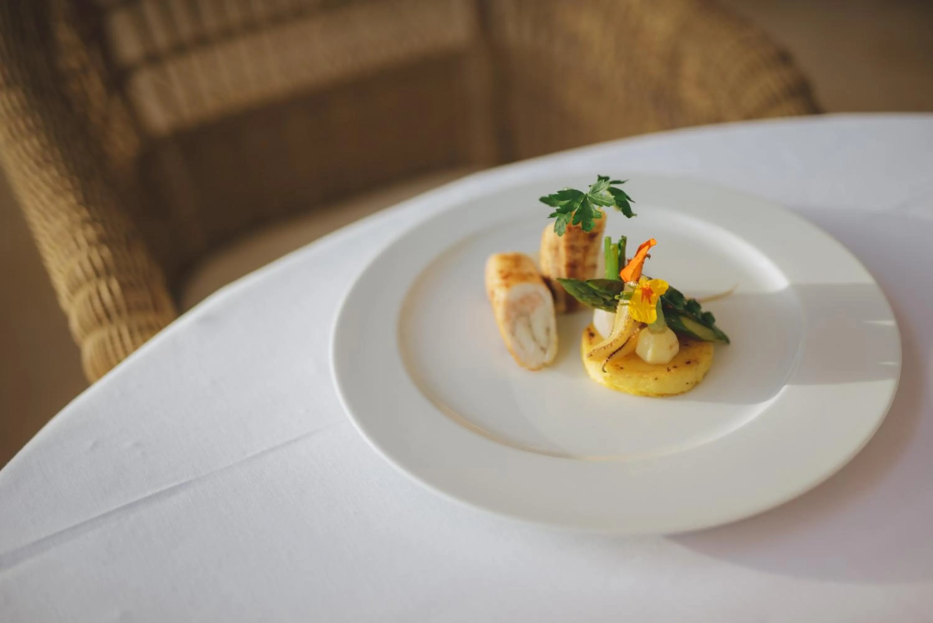 Restaurant/places to eat in Les Deux Tours