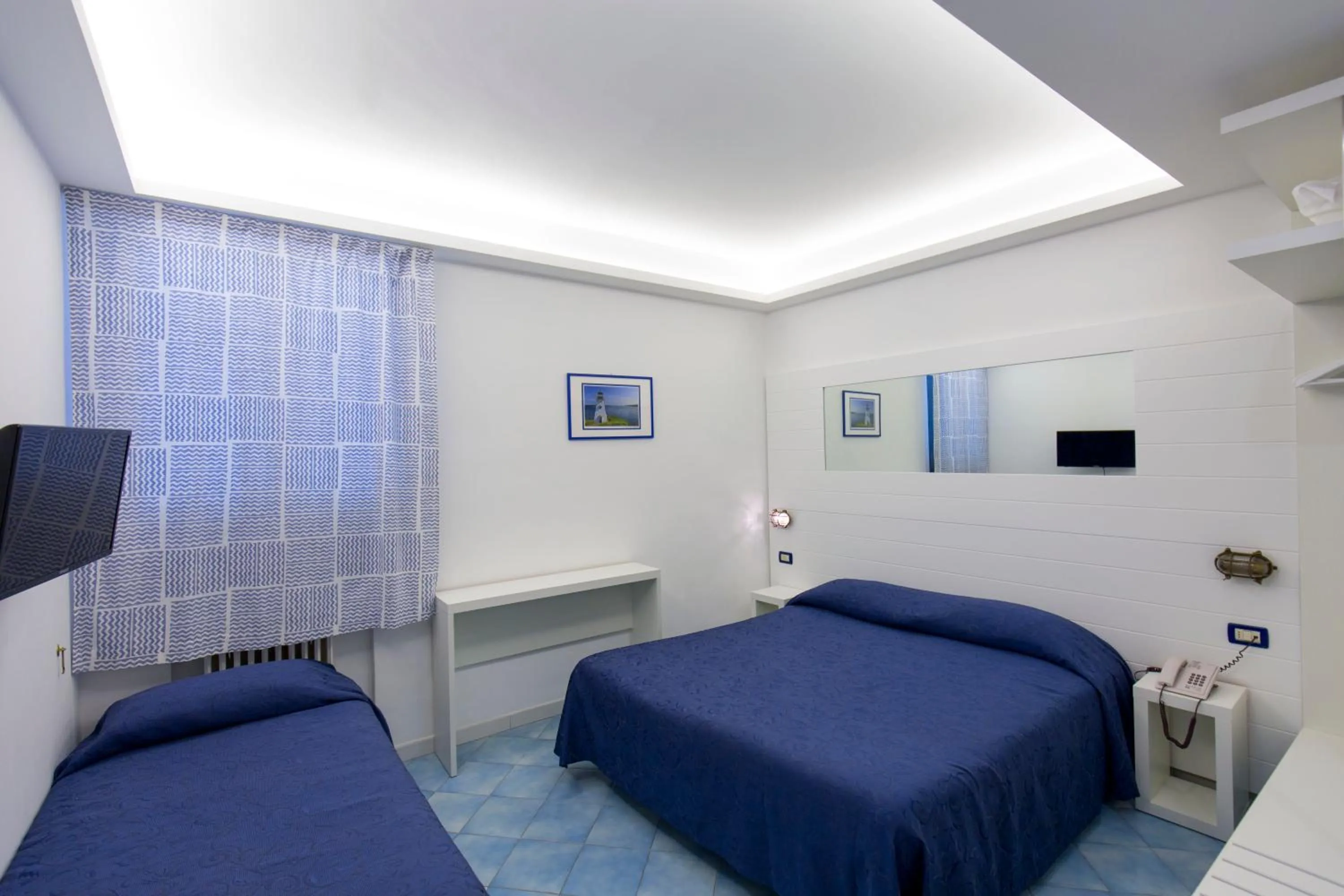 Photo of the whole room, Bed in Hotel Il Faro
