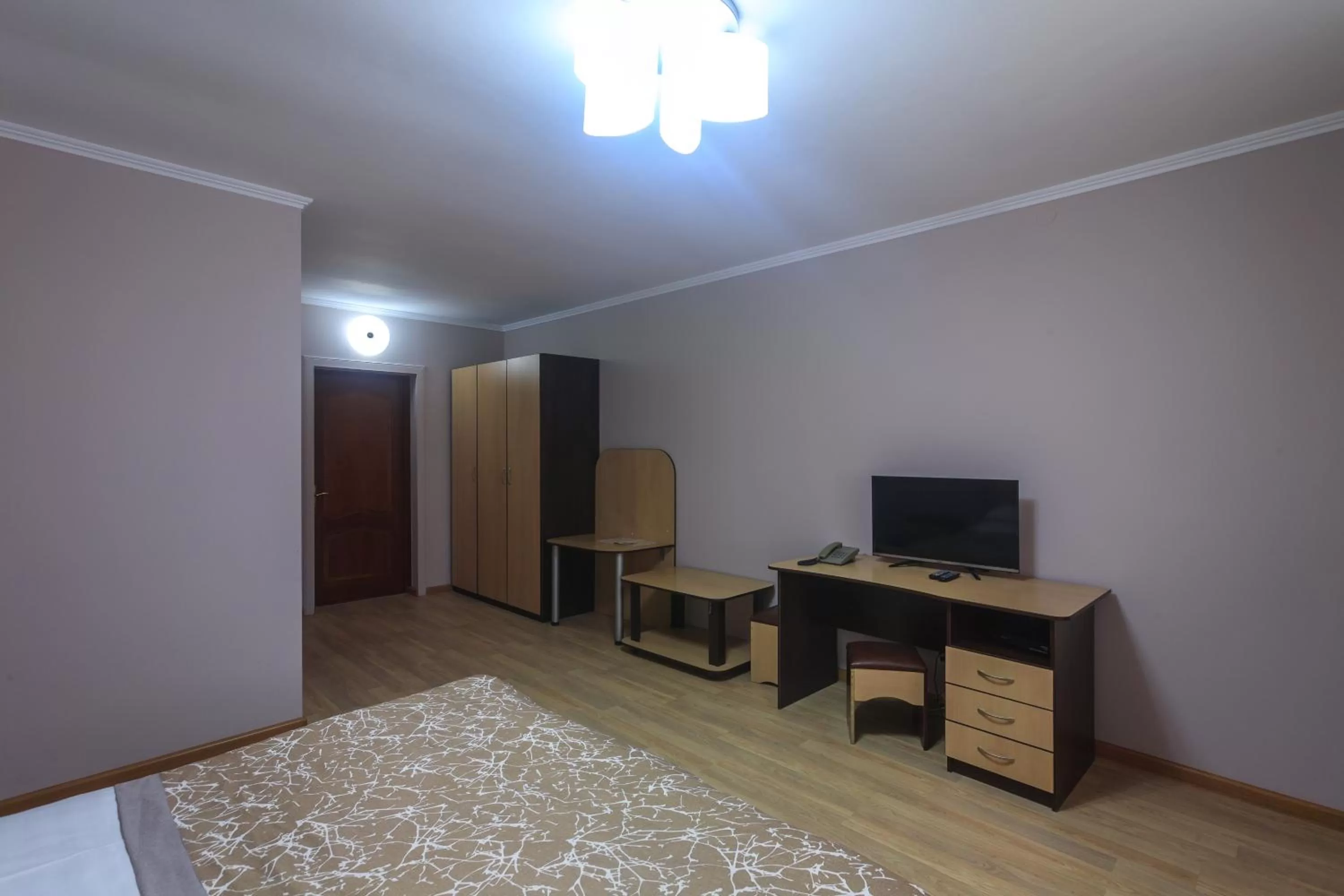 Photo of the whole room, TV/Entertainment Center in Sunkar Hotel