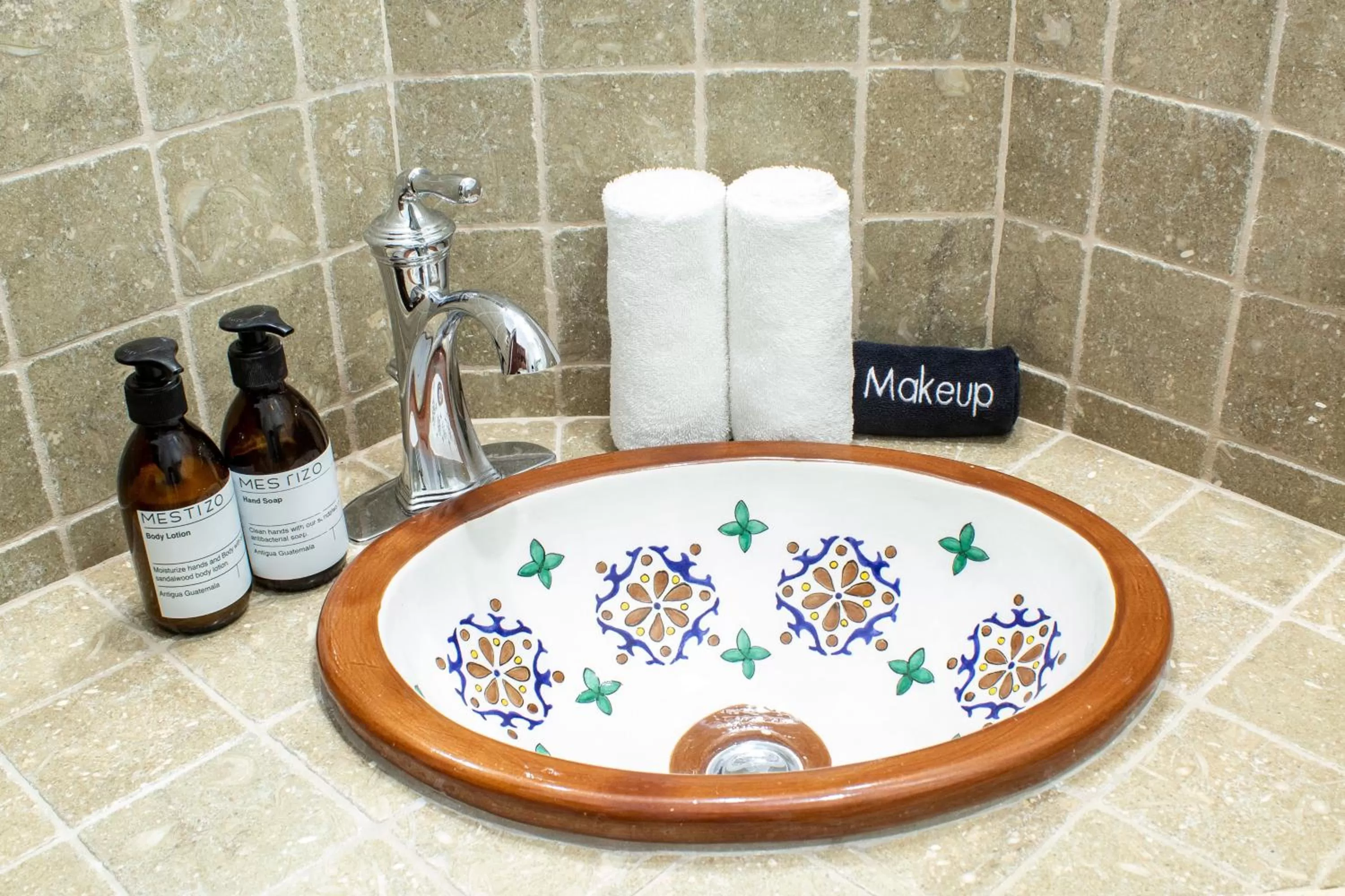 Bathroom in Mestizo Antigua