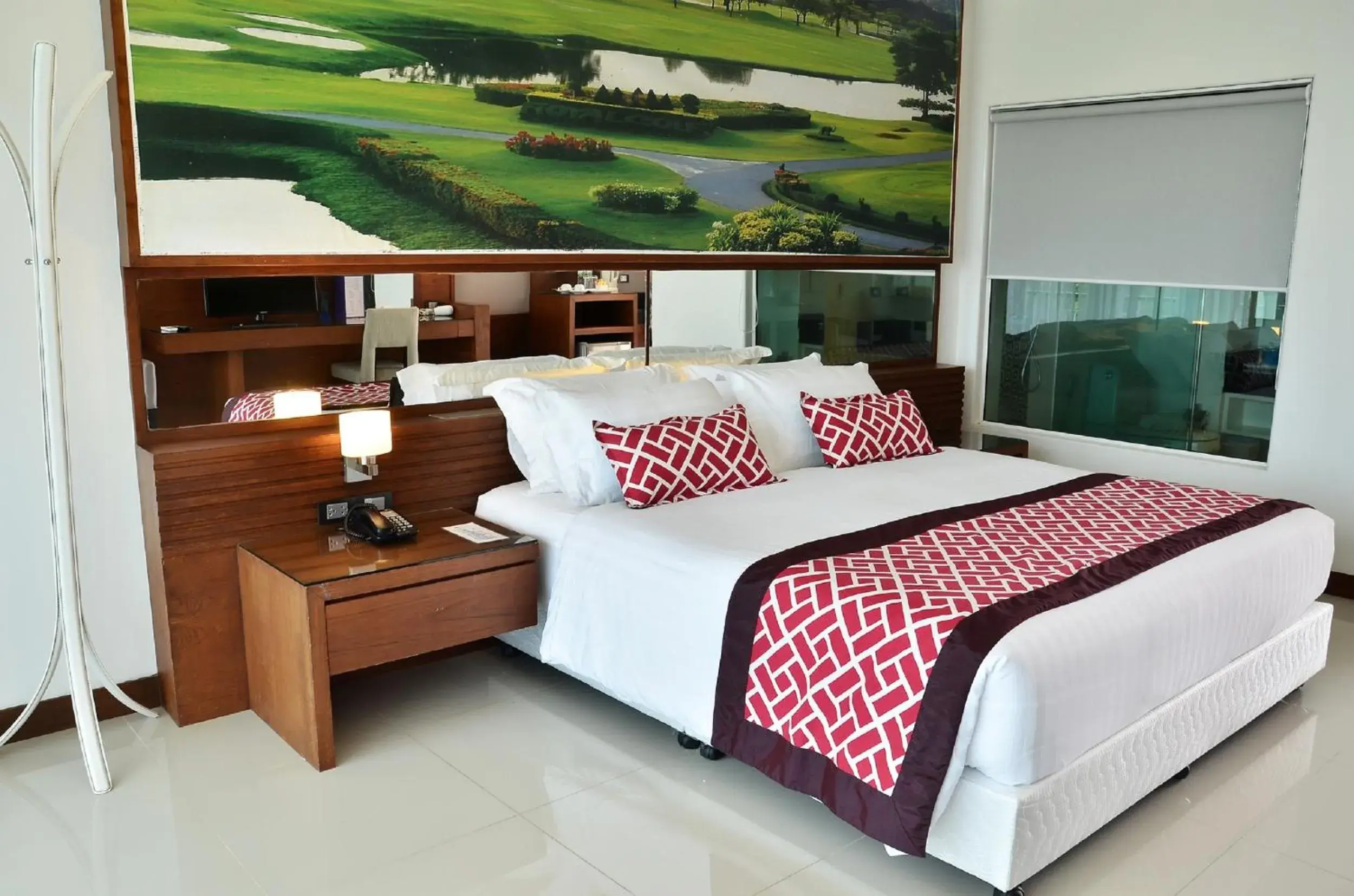Deluxe Double Room in The Par Phuket SHA Plus Deluxe Double Room in The Par Phuket SHA Plus