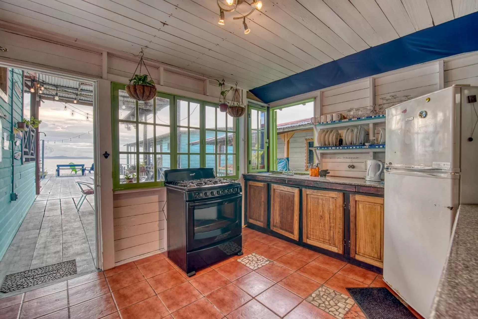 Communal kitchen, Kitchen/Kitchenette in Saigon Bay Bed & Breakfast