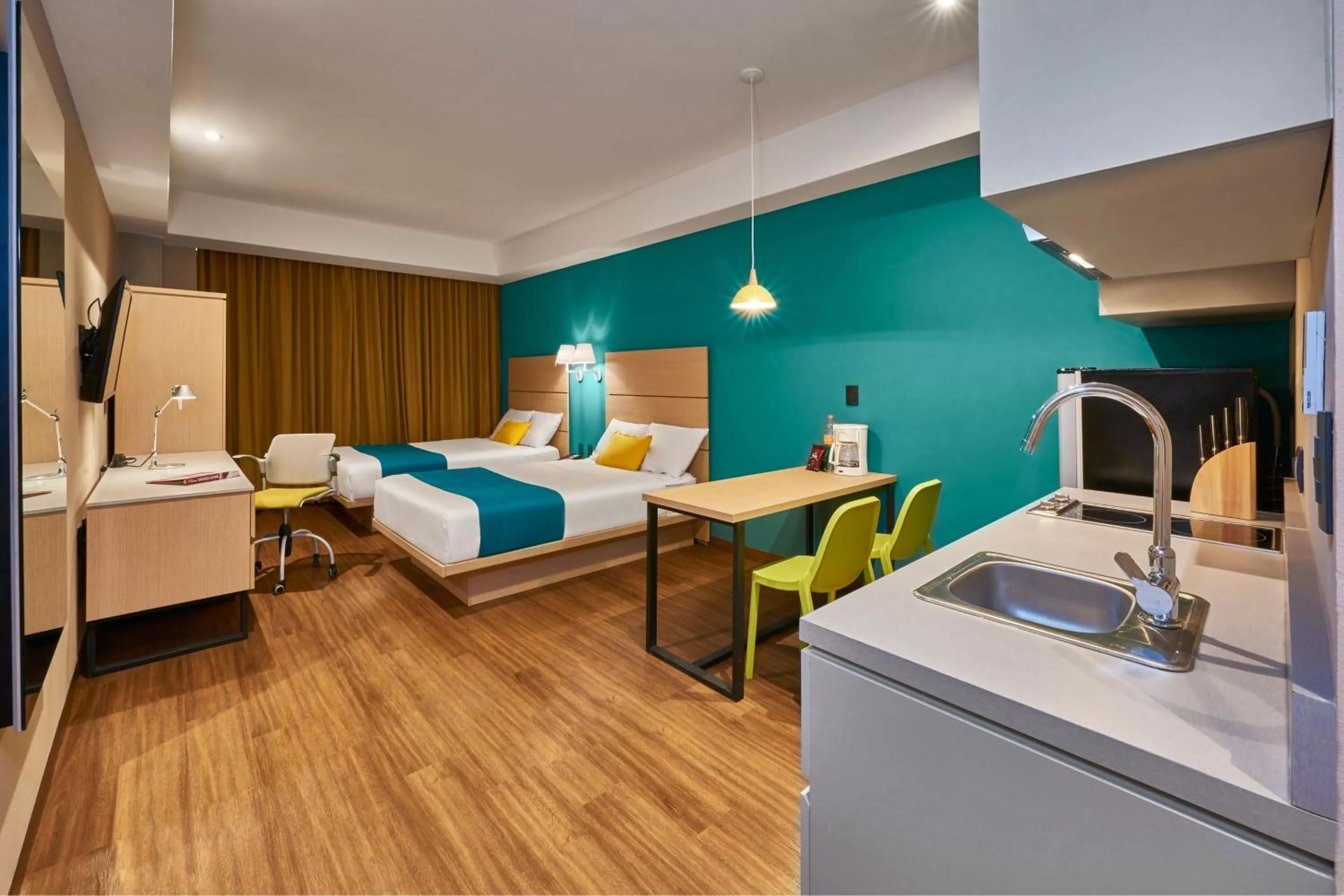 Photo of the whole room, Bed in City Express Suites by Marriott Tijuana Rio