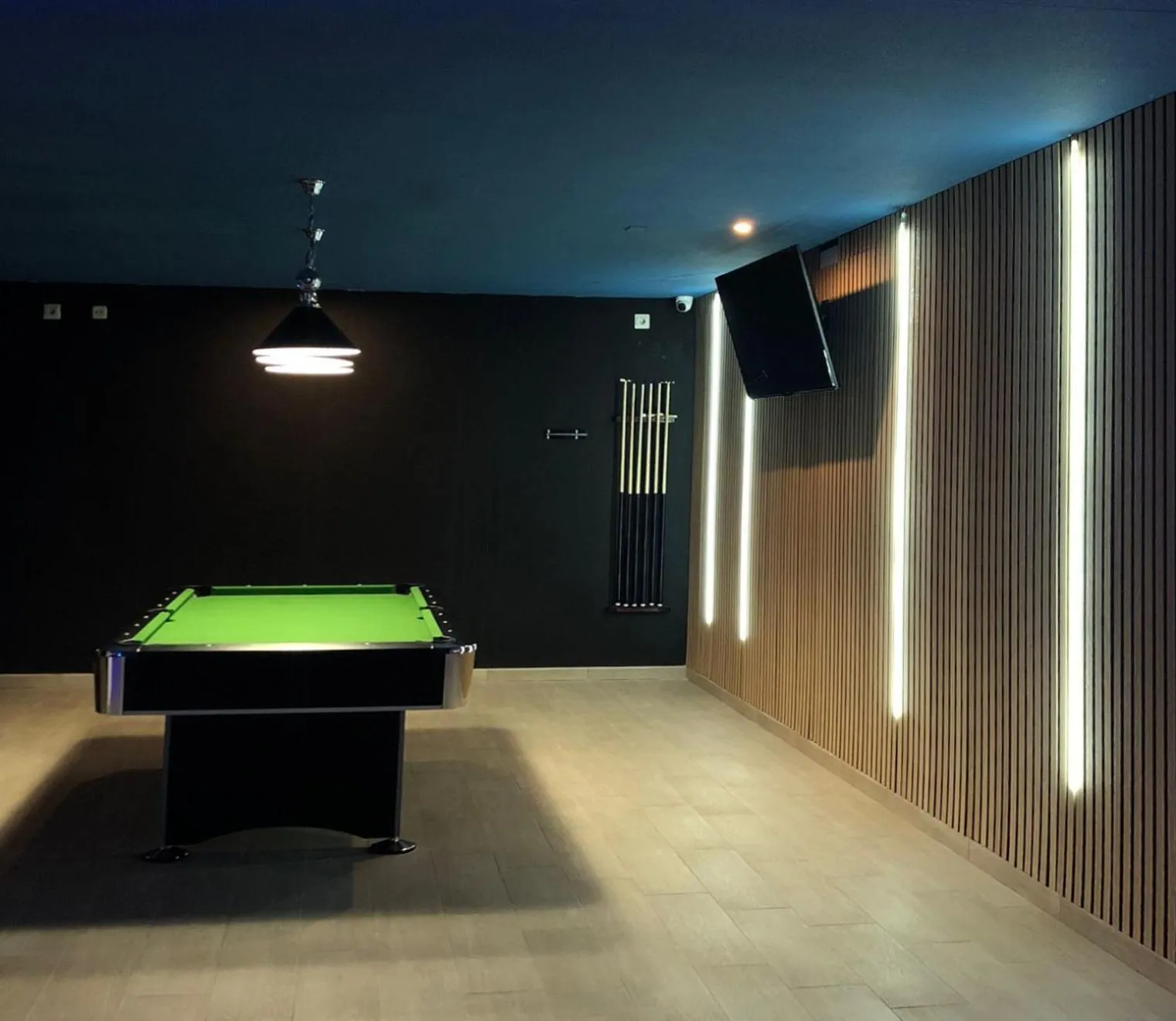 Billiard in Hotel Porto