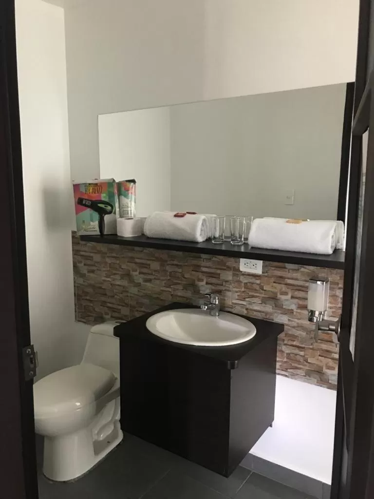 Bathroom in Hotel Anzea