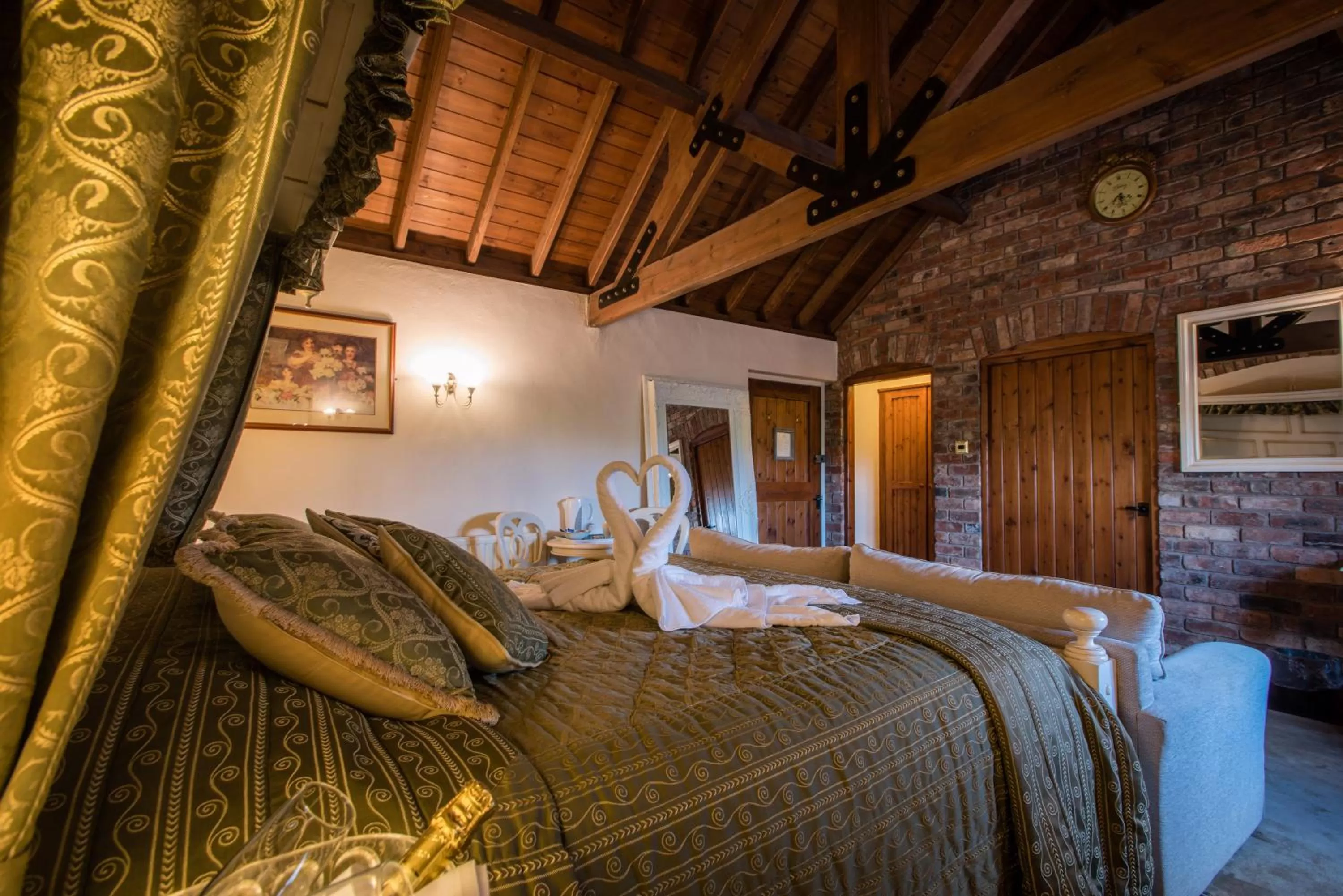 Bed in The Royal Arms Hotel Room Only