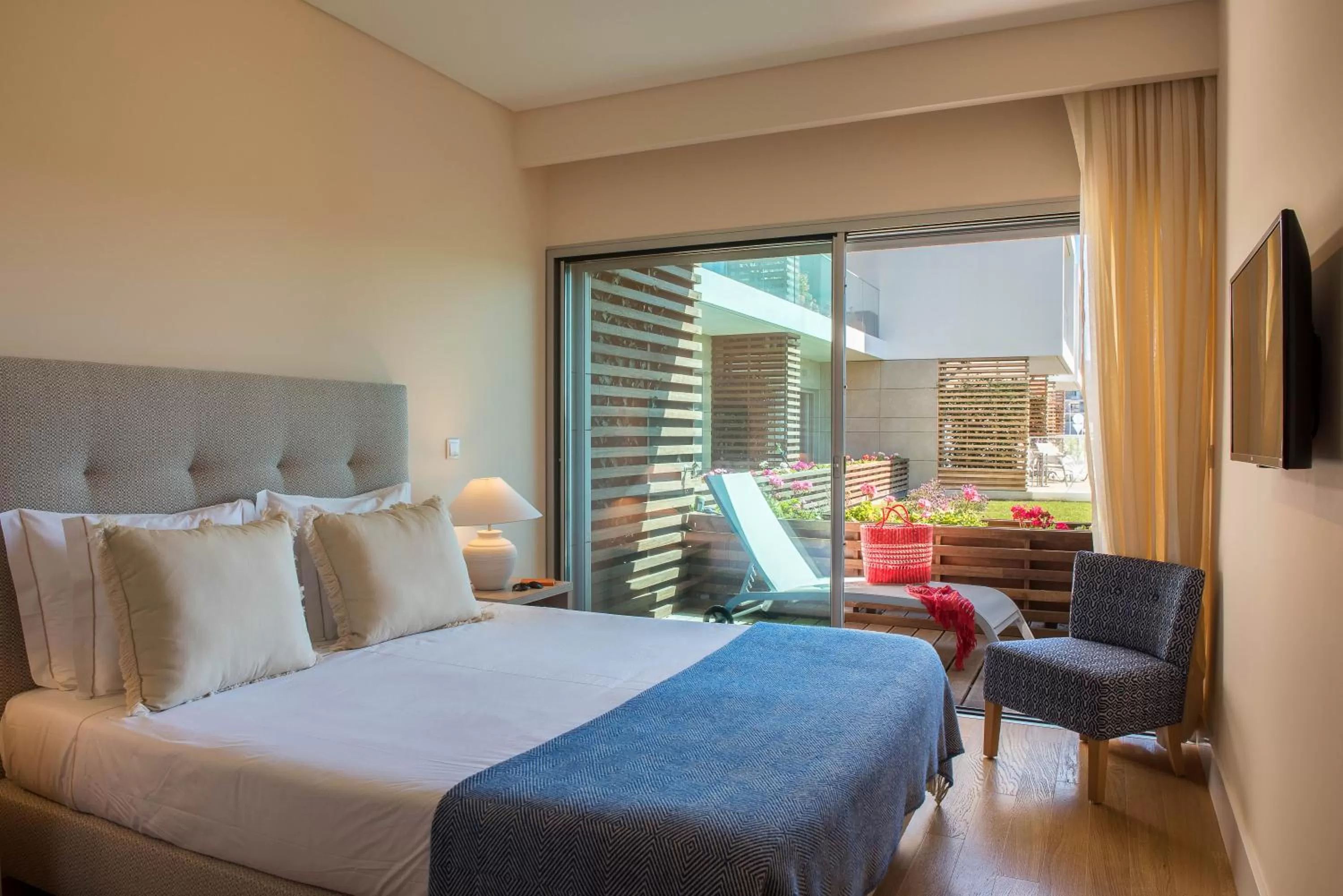 Photo of the whole room, Bed in Praia do Sal Resort and SPA