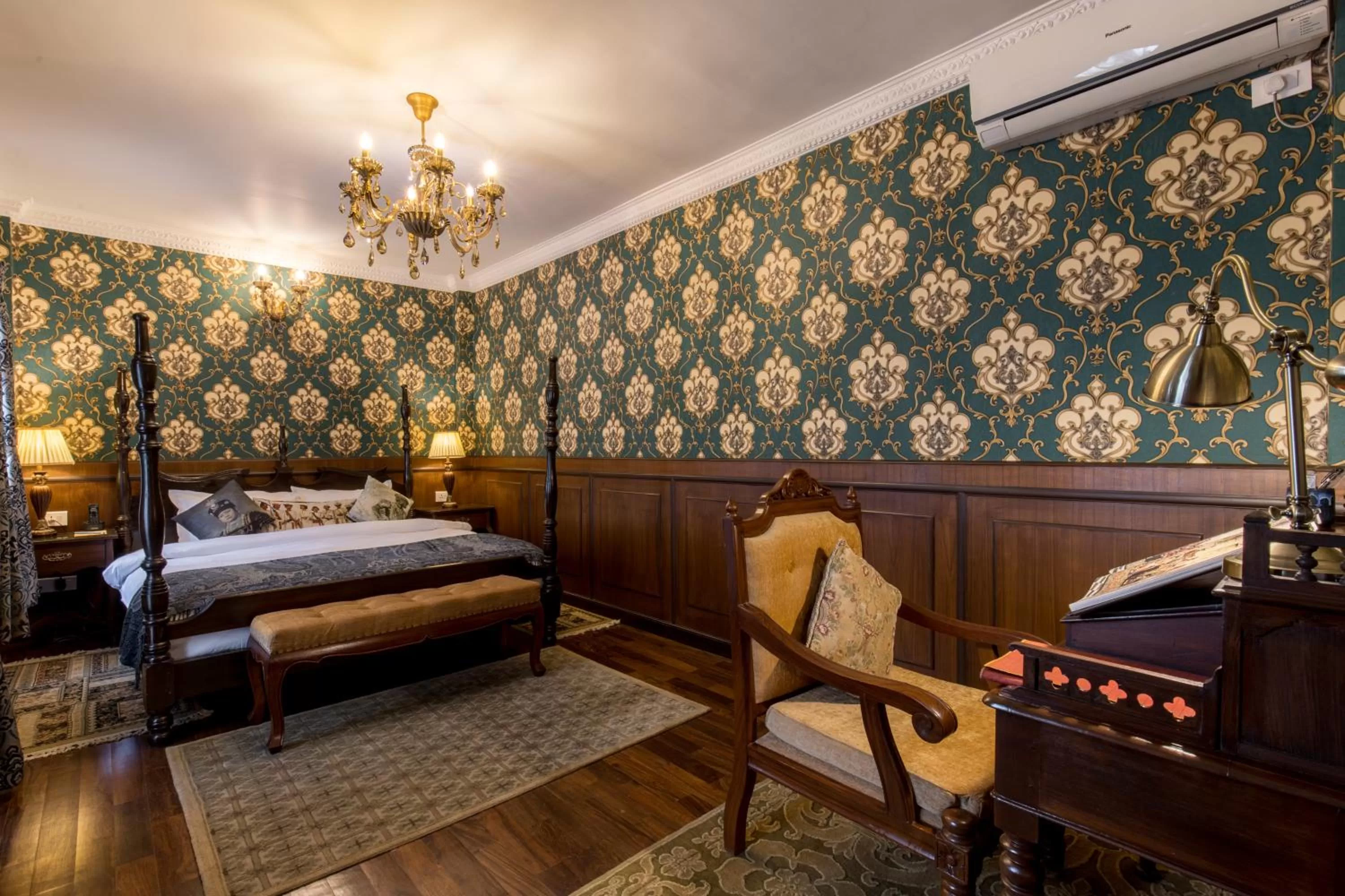 Bedroom, Bed in Baber Mahal Vilas - The Heritage Hotel