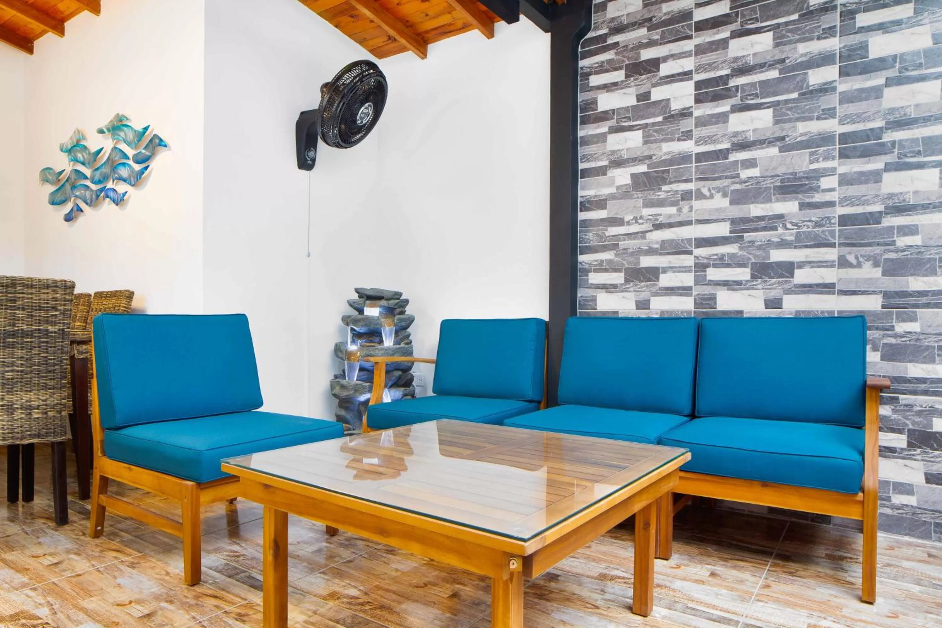 Living room, Seating Area in Miracle