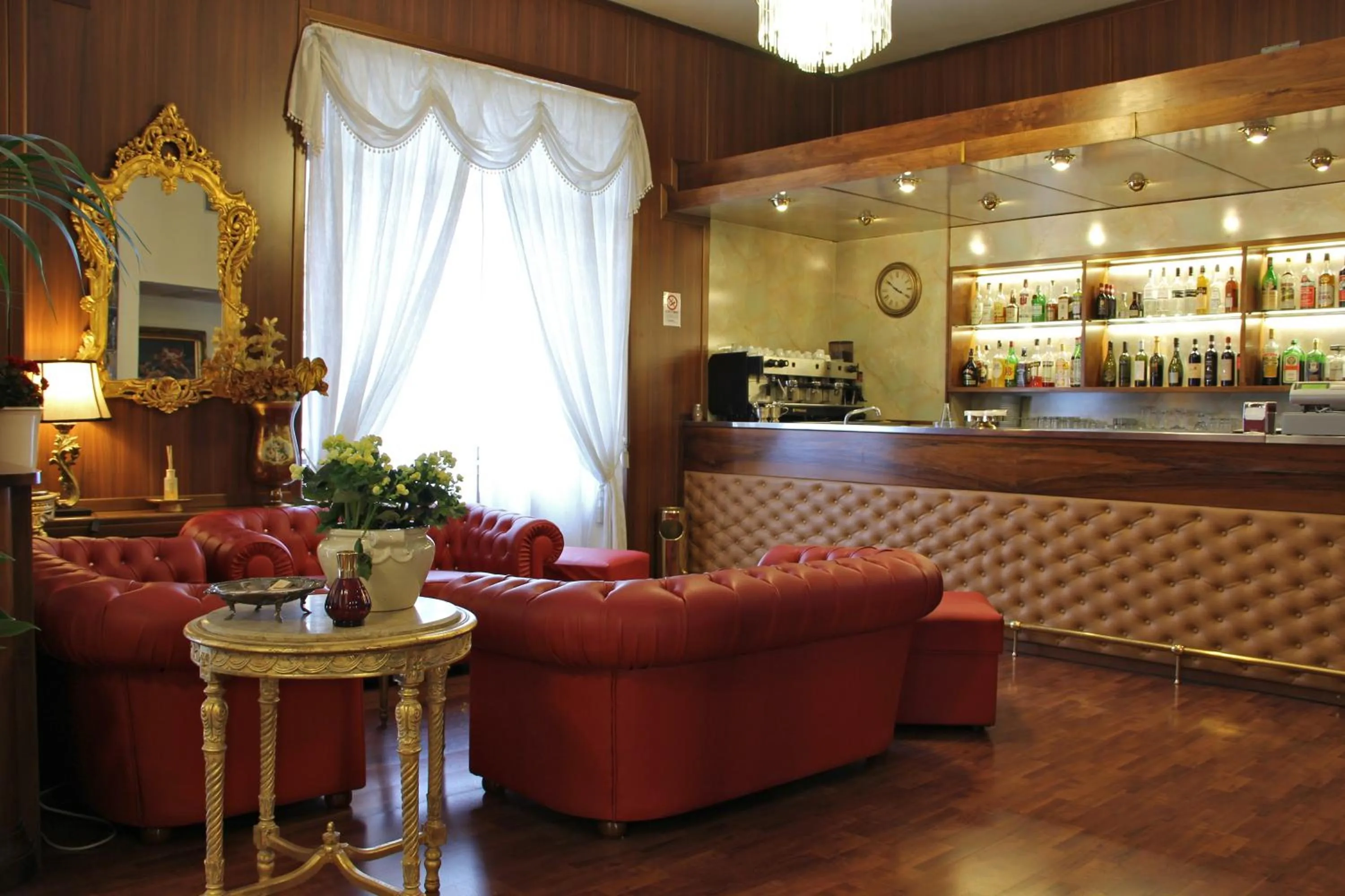 Lounge or bar in Hotel Continentale