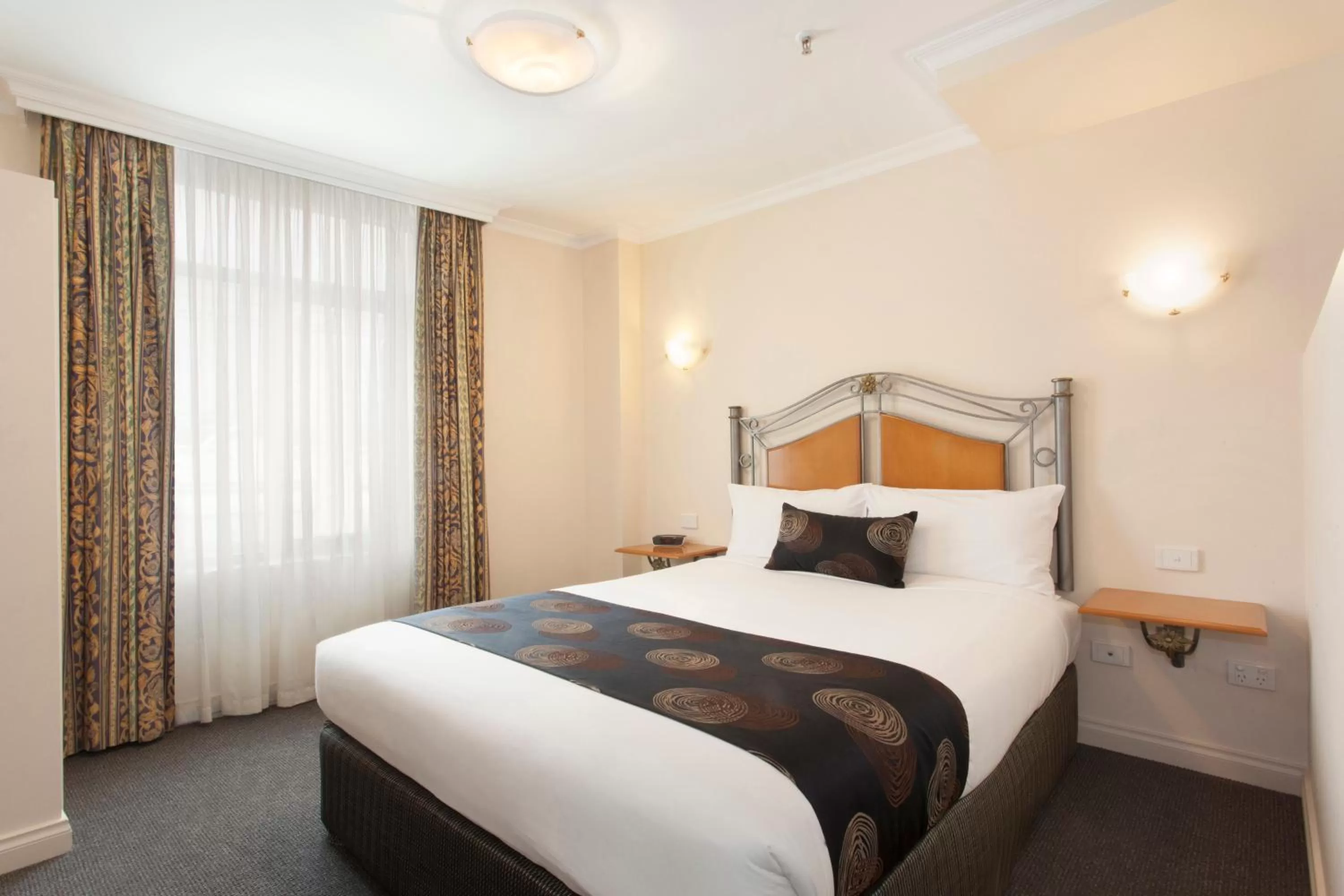 Bedroom, Bed in Melbourne Metropole Central Official