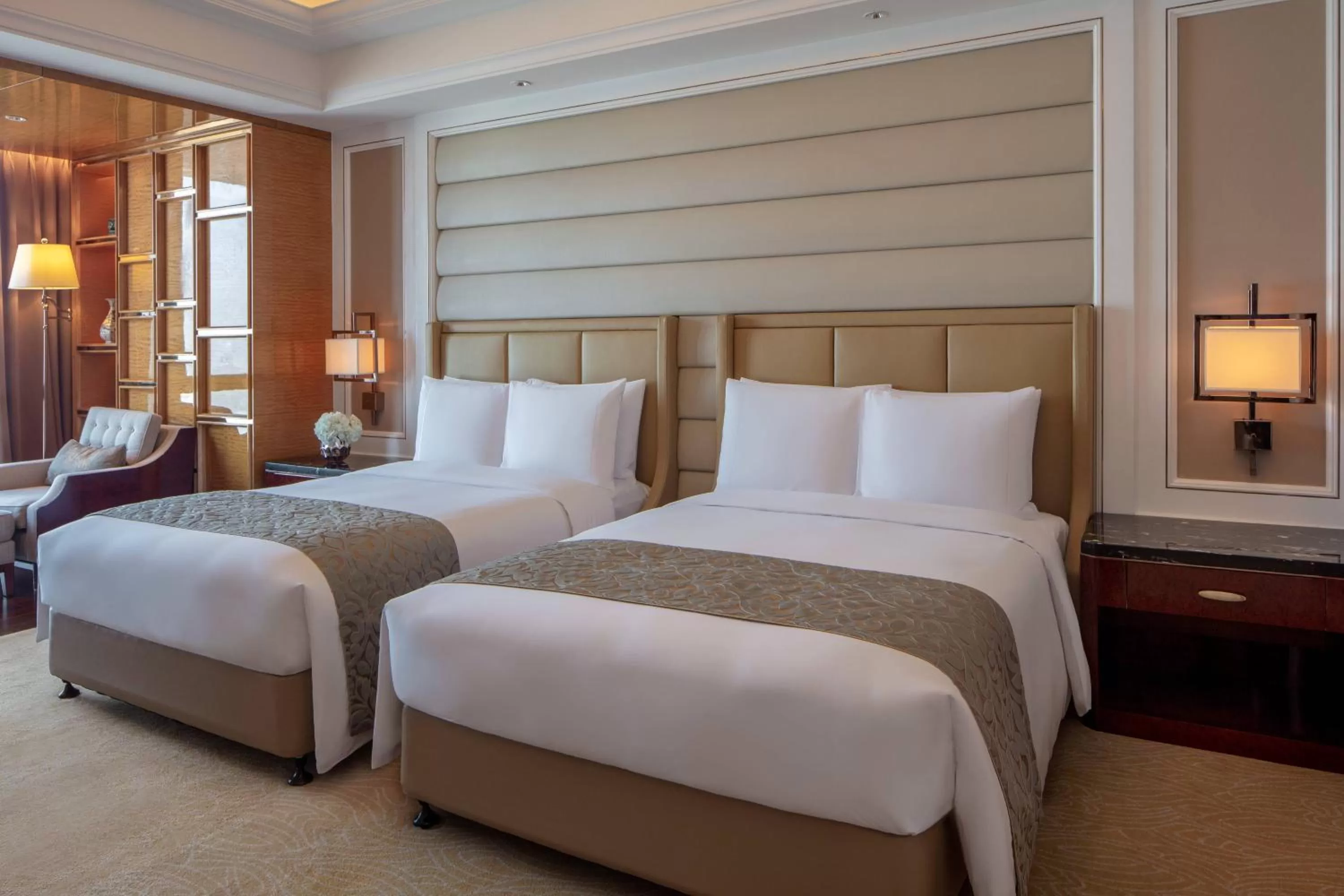 Photo of the whole room, Bed in The Ritz-Carlton, Chengdu