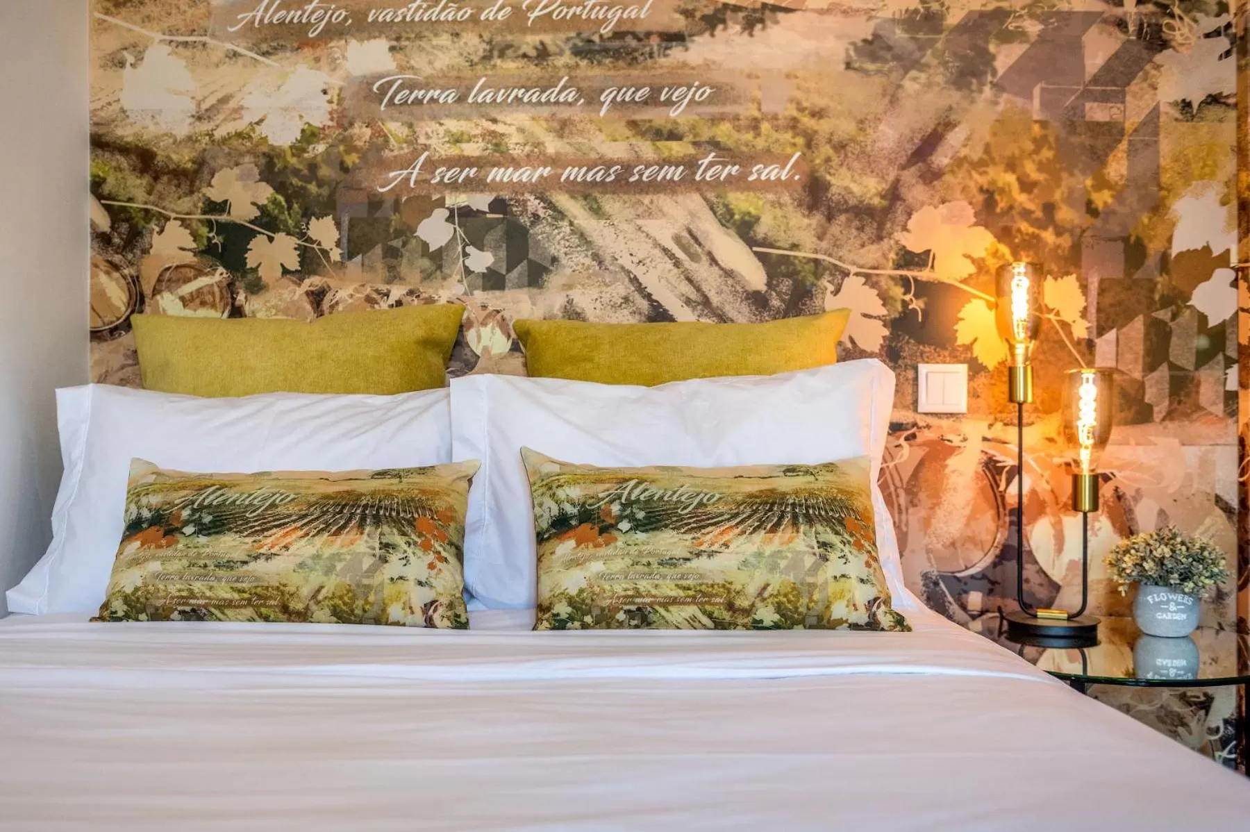 Bed in Lisbon Wine House - Rooms & Suites