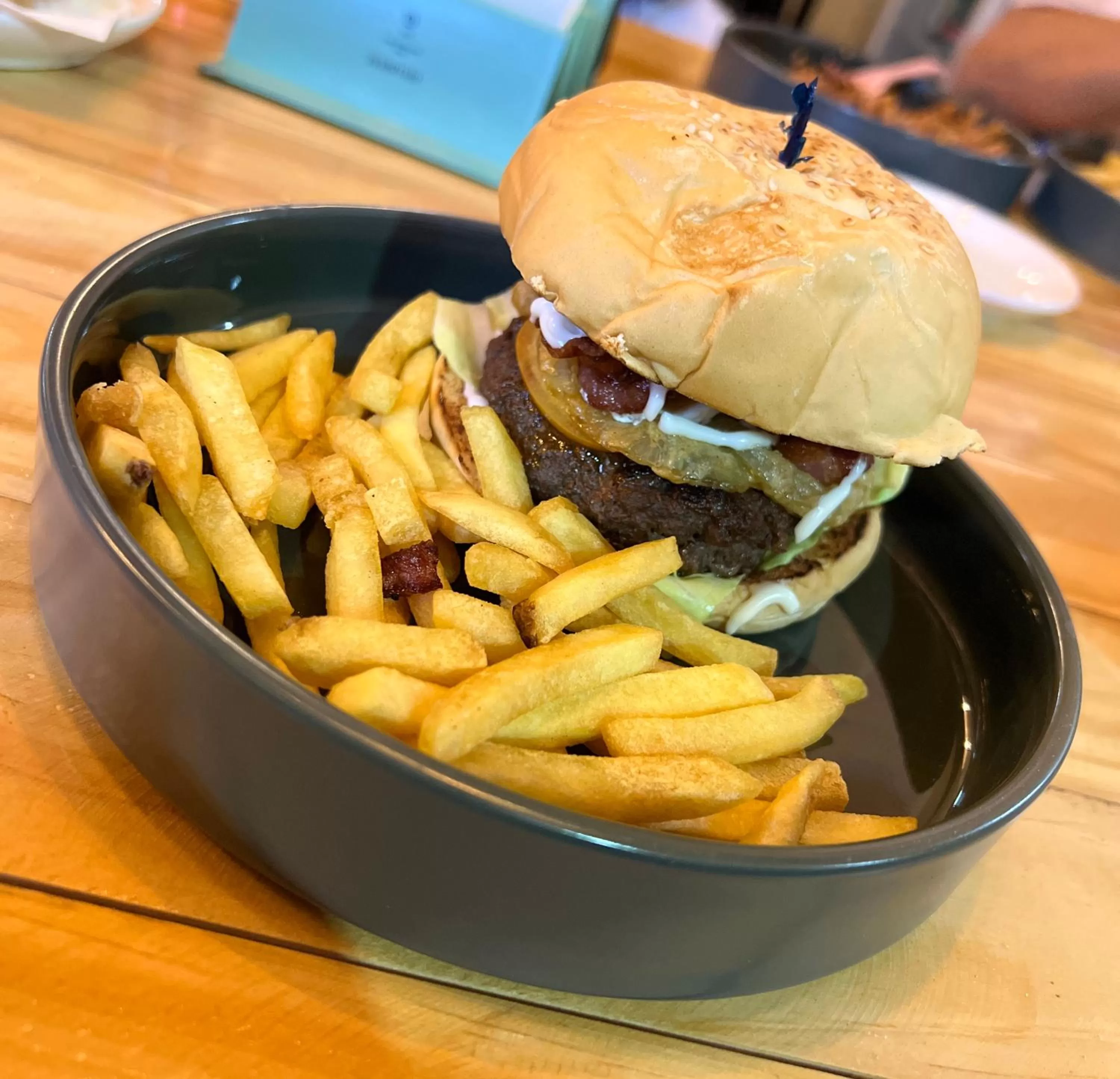 Restaurant/places to eat in HappyNest Hostel Cebu