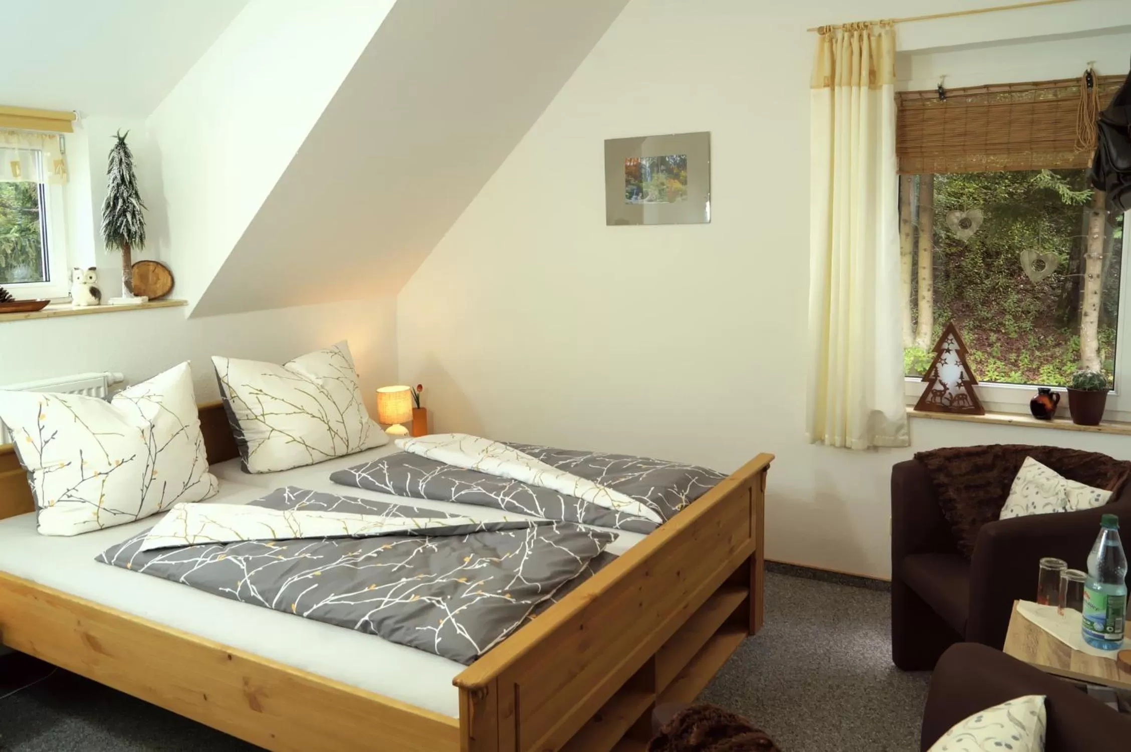 Bed in Erzgebirgshotel Misnia Bärenfels