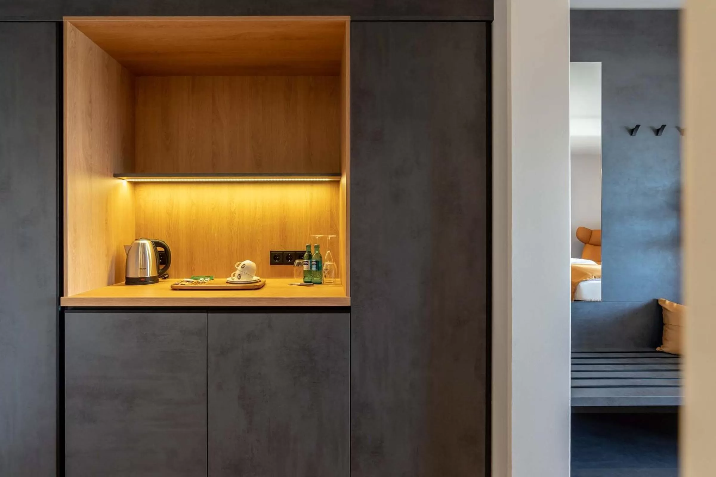 Coffee/tea facilities in Augsburg Hotel Sonnenhof