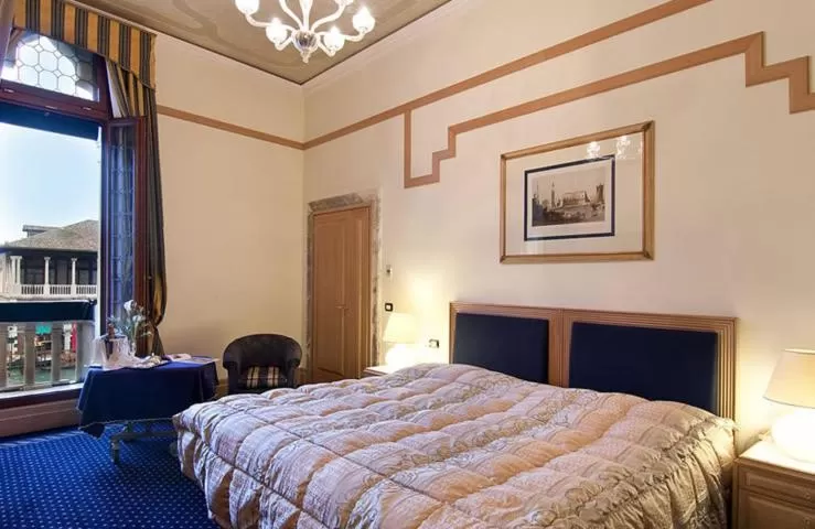Bed in Foscari Palace