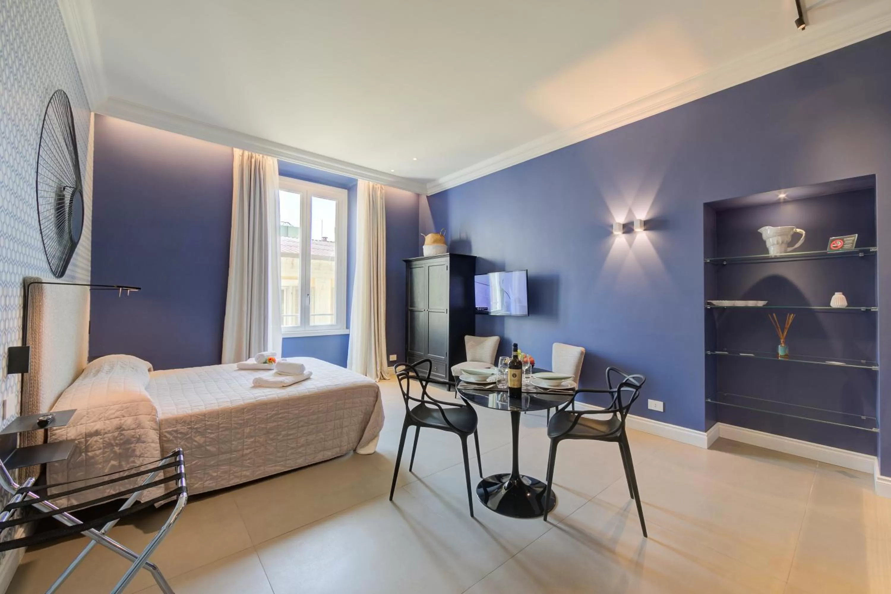 Bedroom in Boutique Central Apartments- Happy Rentals