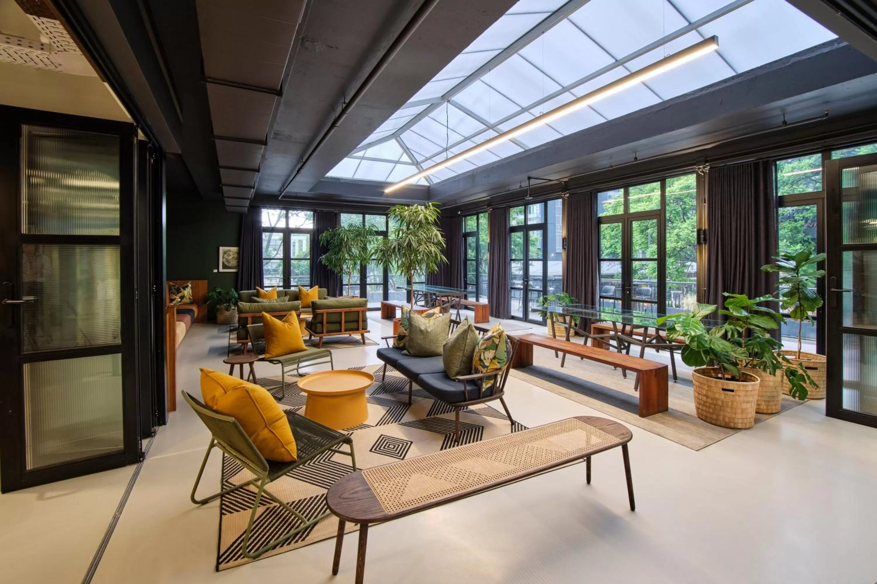 Restaurant/places to eat in HYDE JOHANNESBURG ROSEBANK