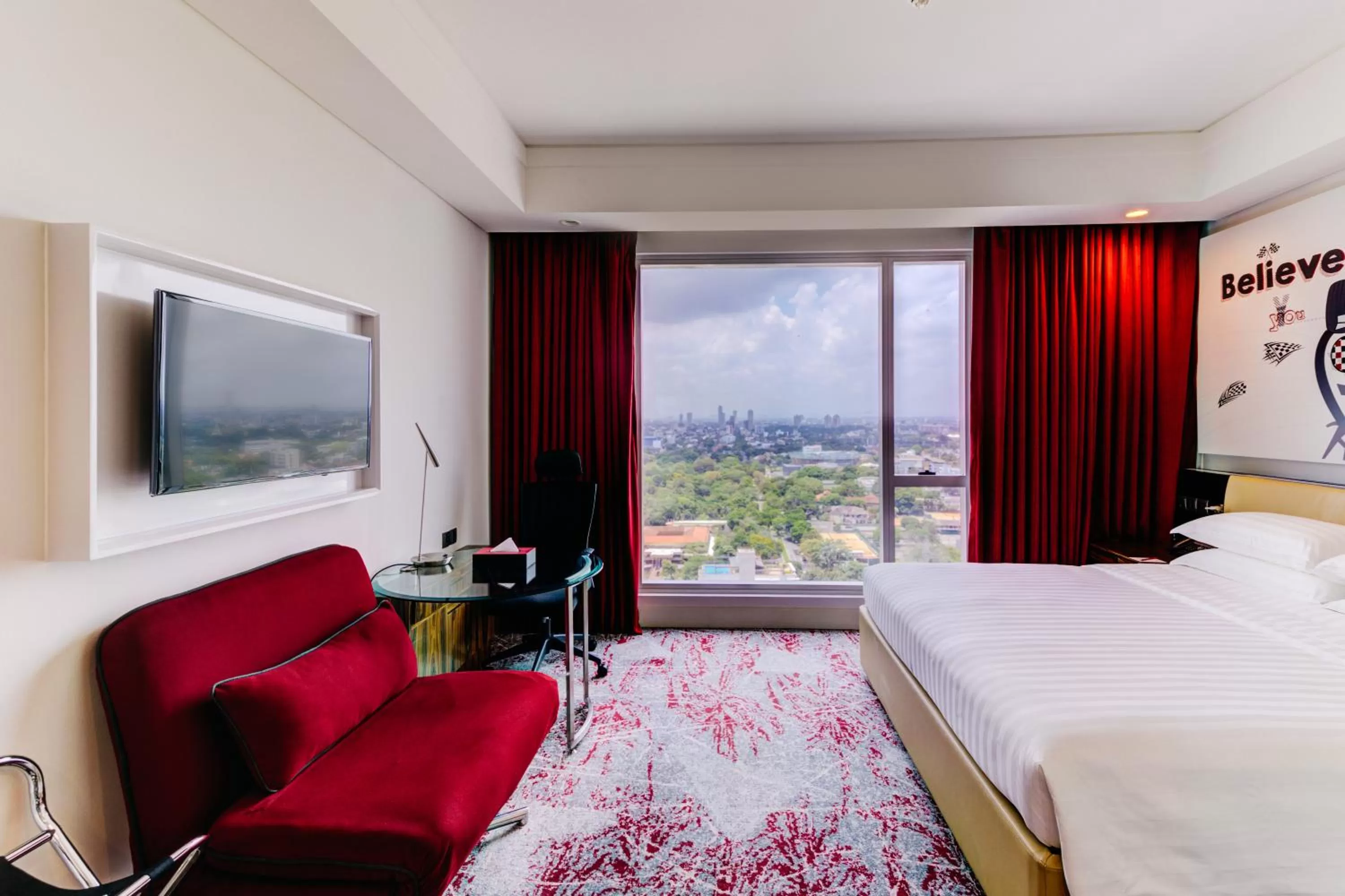 TV and multimedia, Bed in Cinnamon Red Colombo