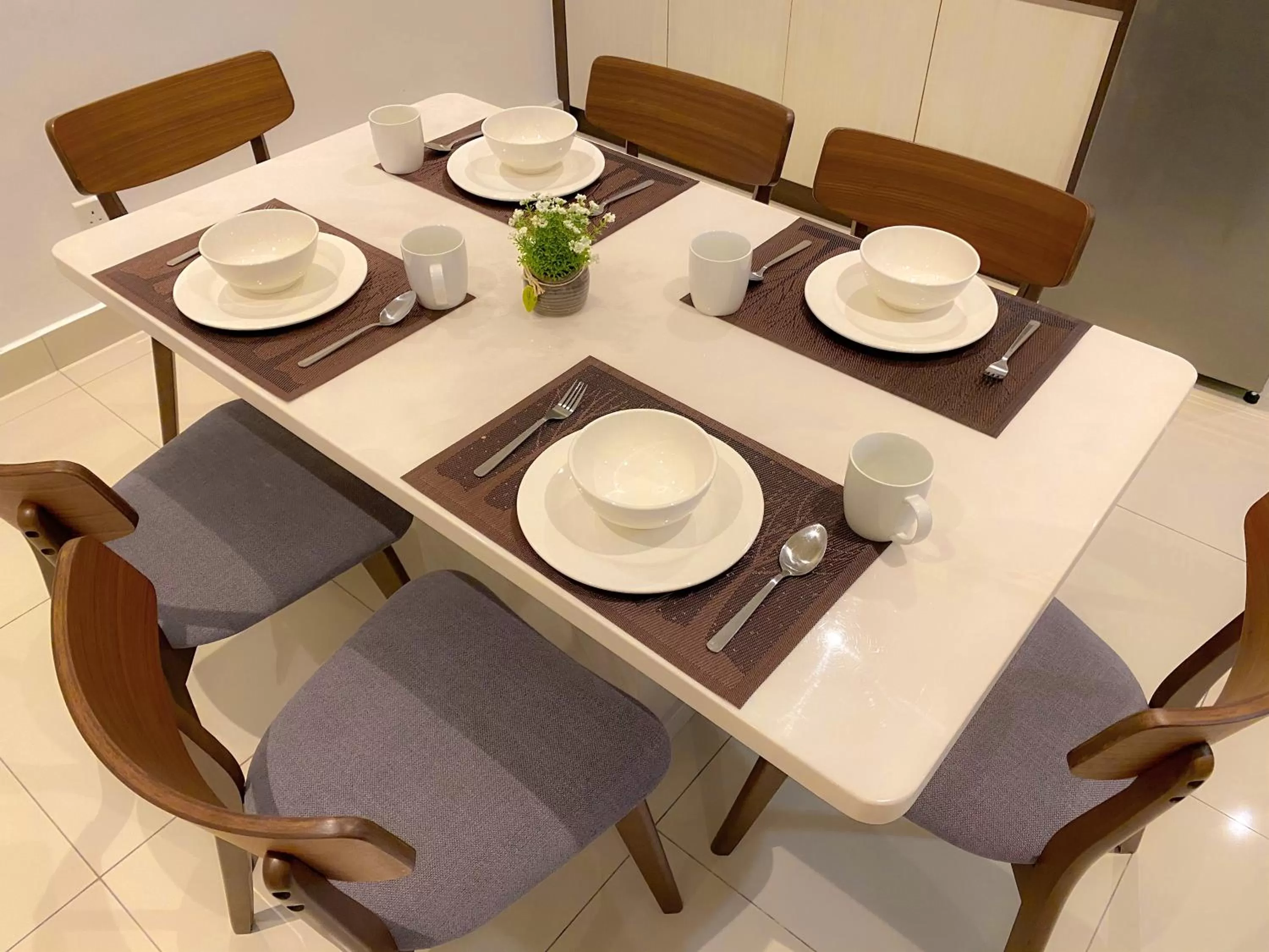 Dining area in AZ Hotel & Serviced Apartments