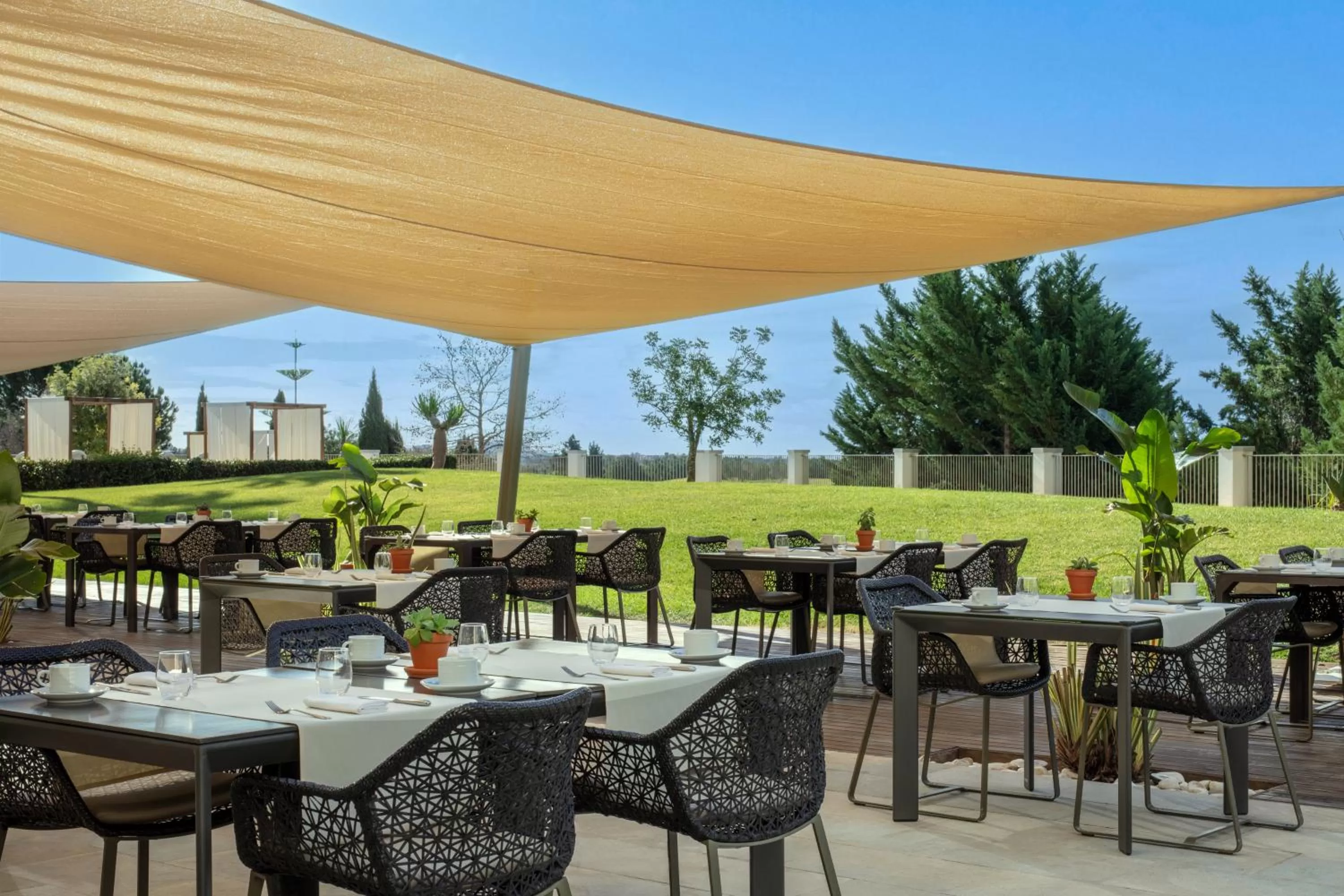 Restaurant/places to eat in Anantara Vilamoura Family Friendly