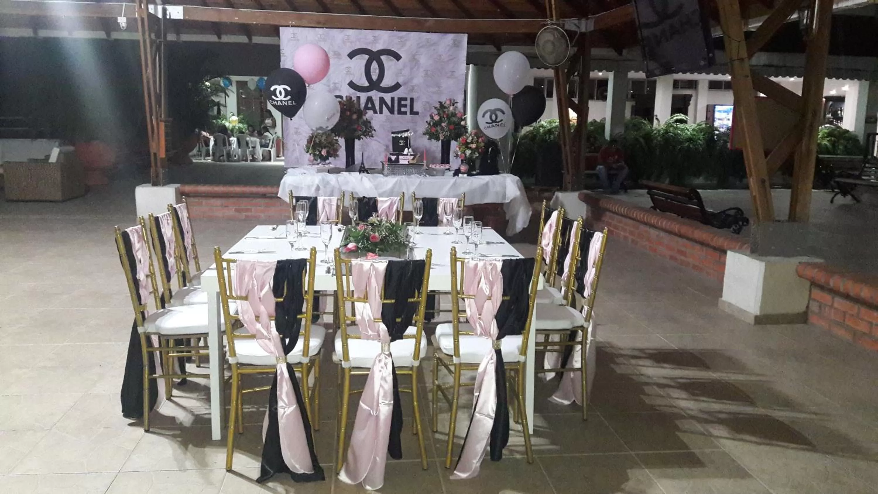 Banquet/Function facilities, Restaurant/Places to Eat in Hotel Cafe Plaza