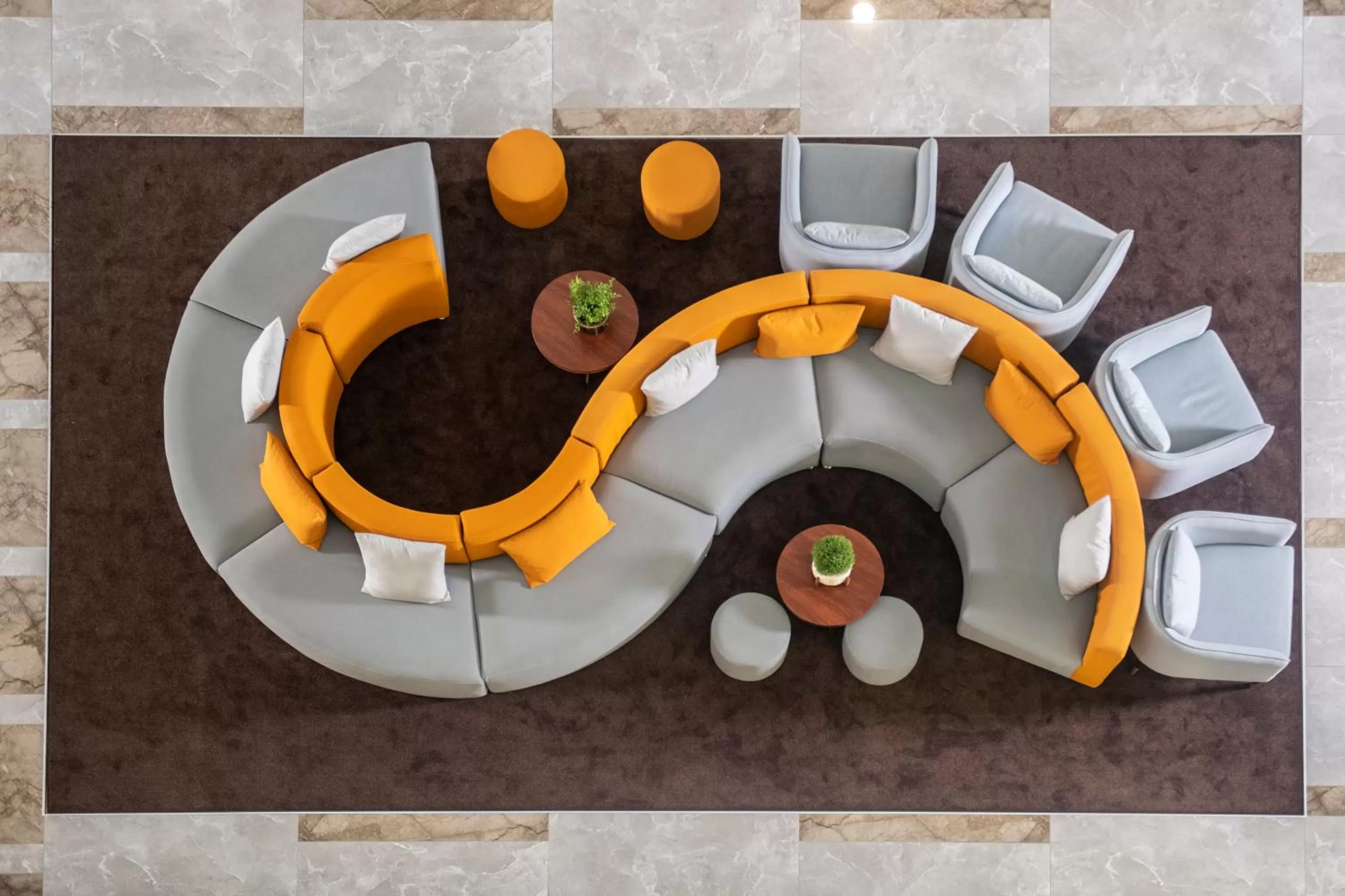 Communal lounge/ TV room in Willis Hotel Business & Wellness