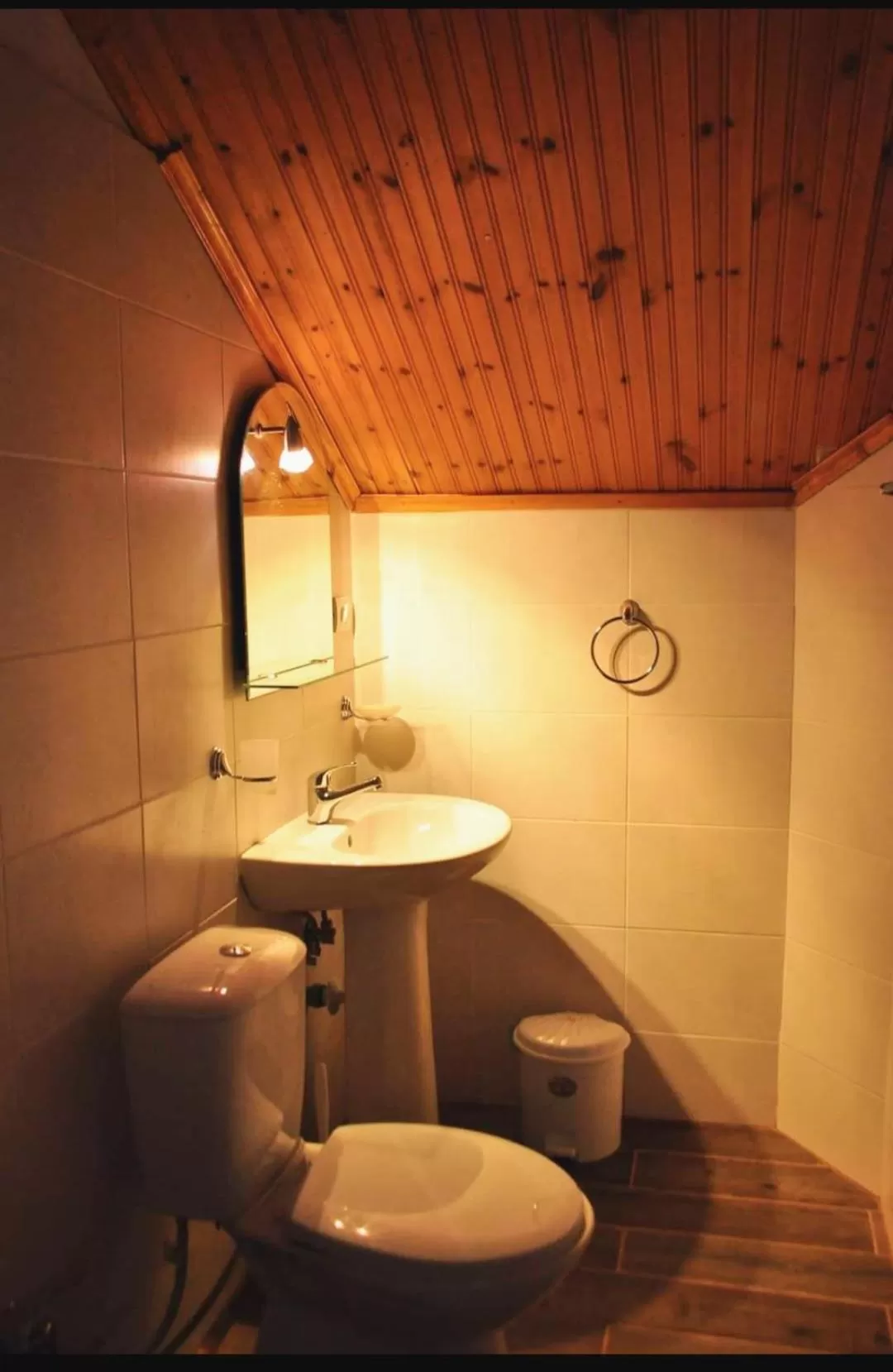 Bathroom in Tirana Central GuestHouse
