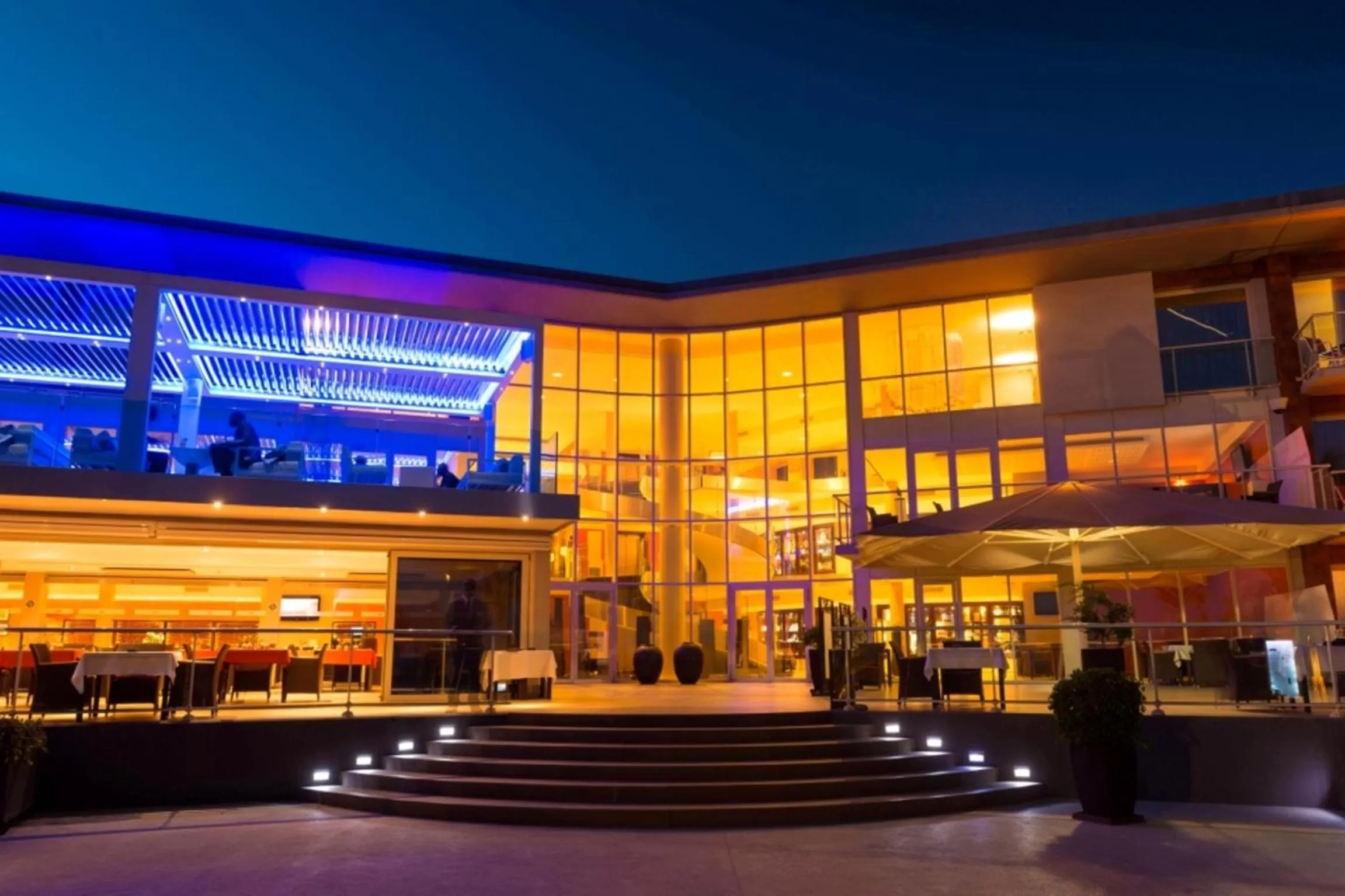 Property building in Terrou-Bi