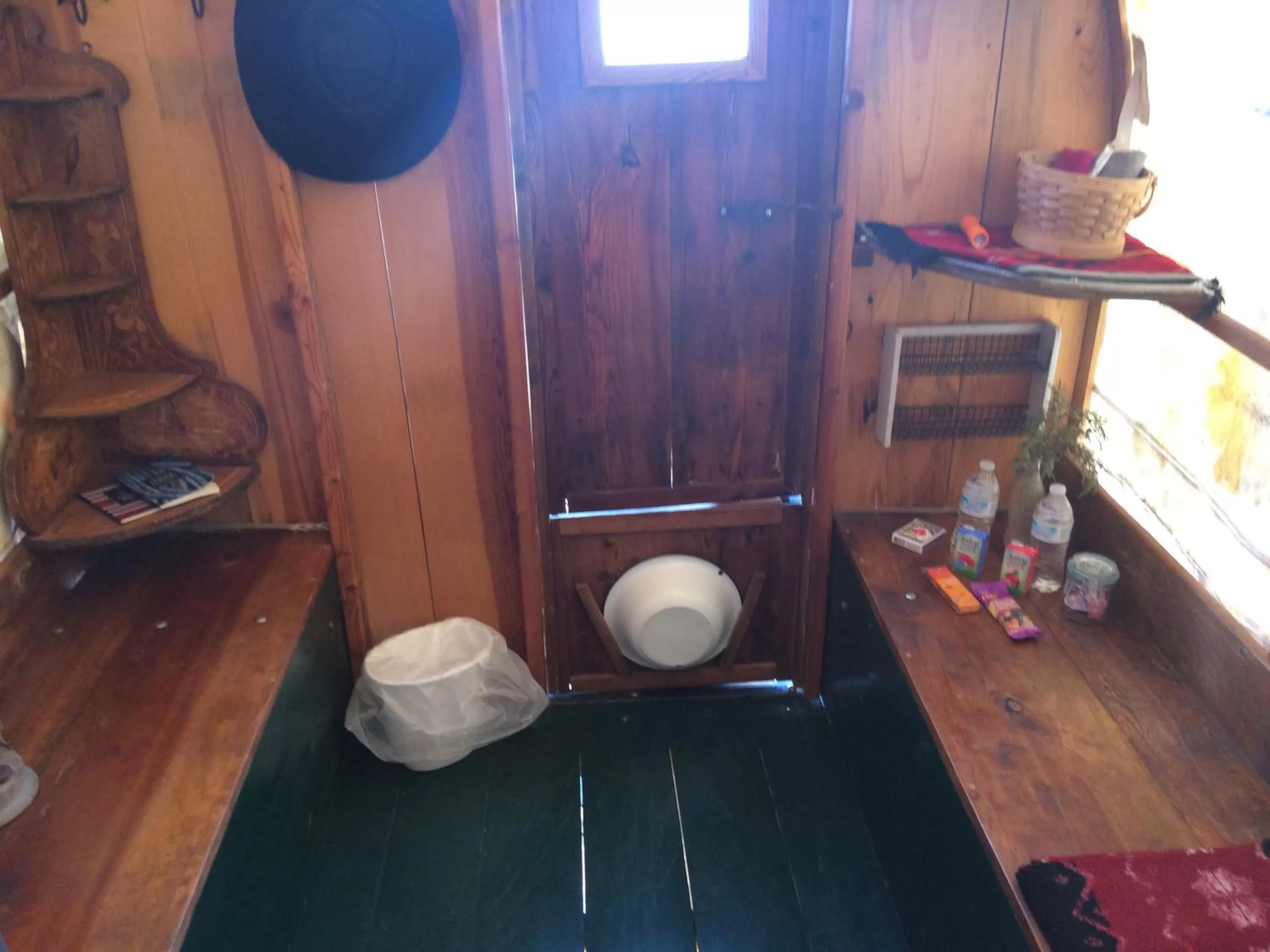 Bed in Shash Dine' EcoRetreat