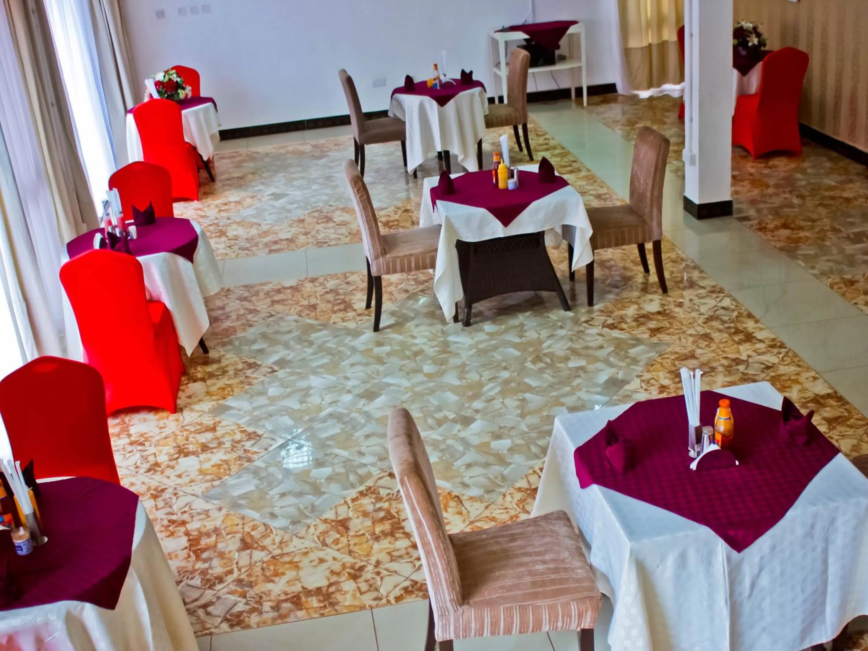 Restaurant/places to eat, Banquet Facilities in Al-Nisaa Hotel and Spa
