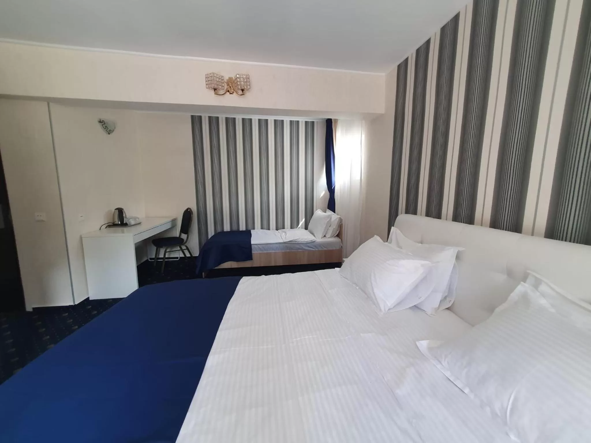 Photo of the whole room, Bed in Hotel Green Palace