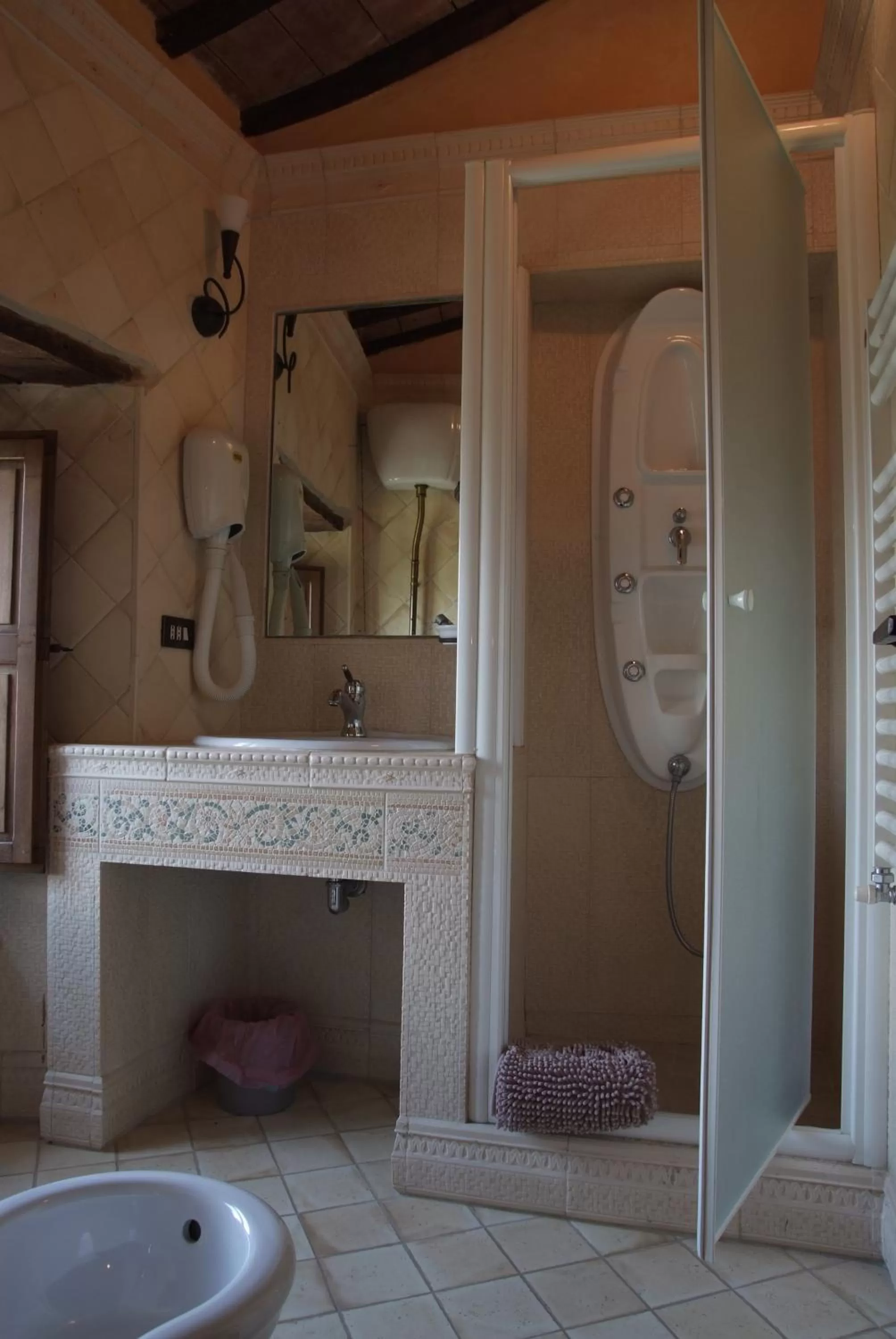 Bathroom in Castello Di Giomici